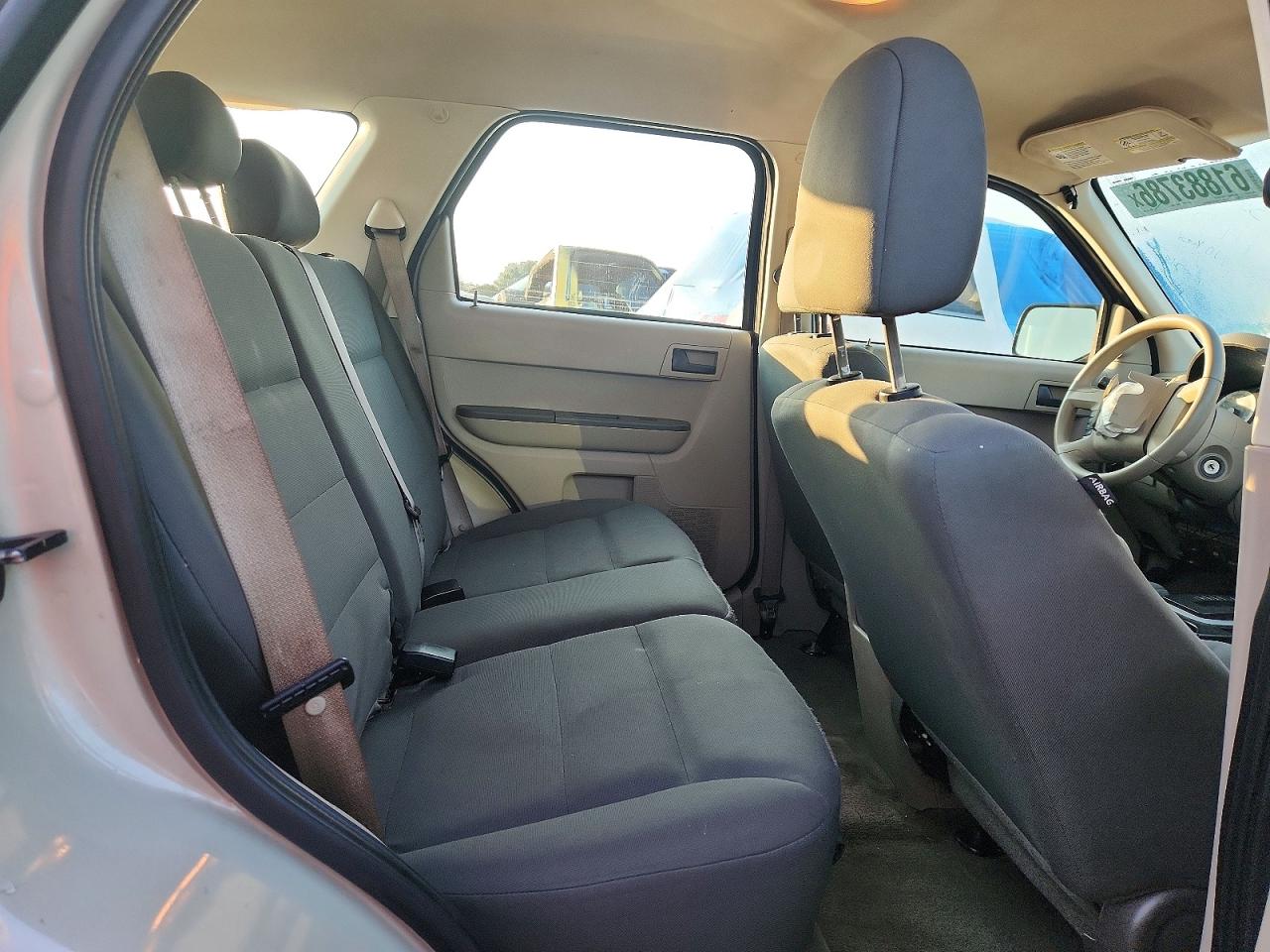 2009 Ford Escape Xls Tan vin: 1FMCU02779KC67094