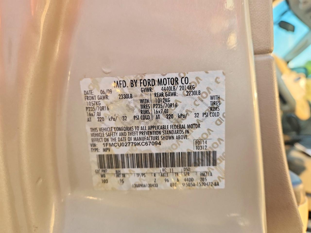 2009 Ford Escape Xls Tan vin: 1FMCU02779KC67094