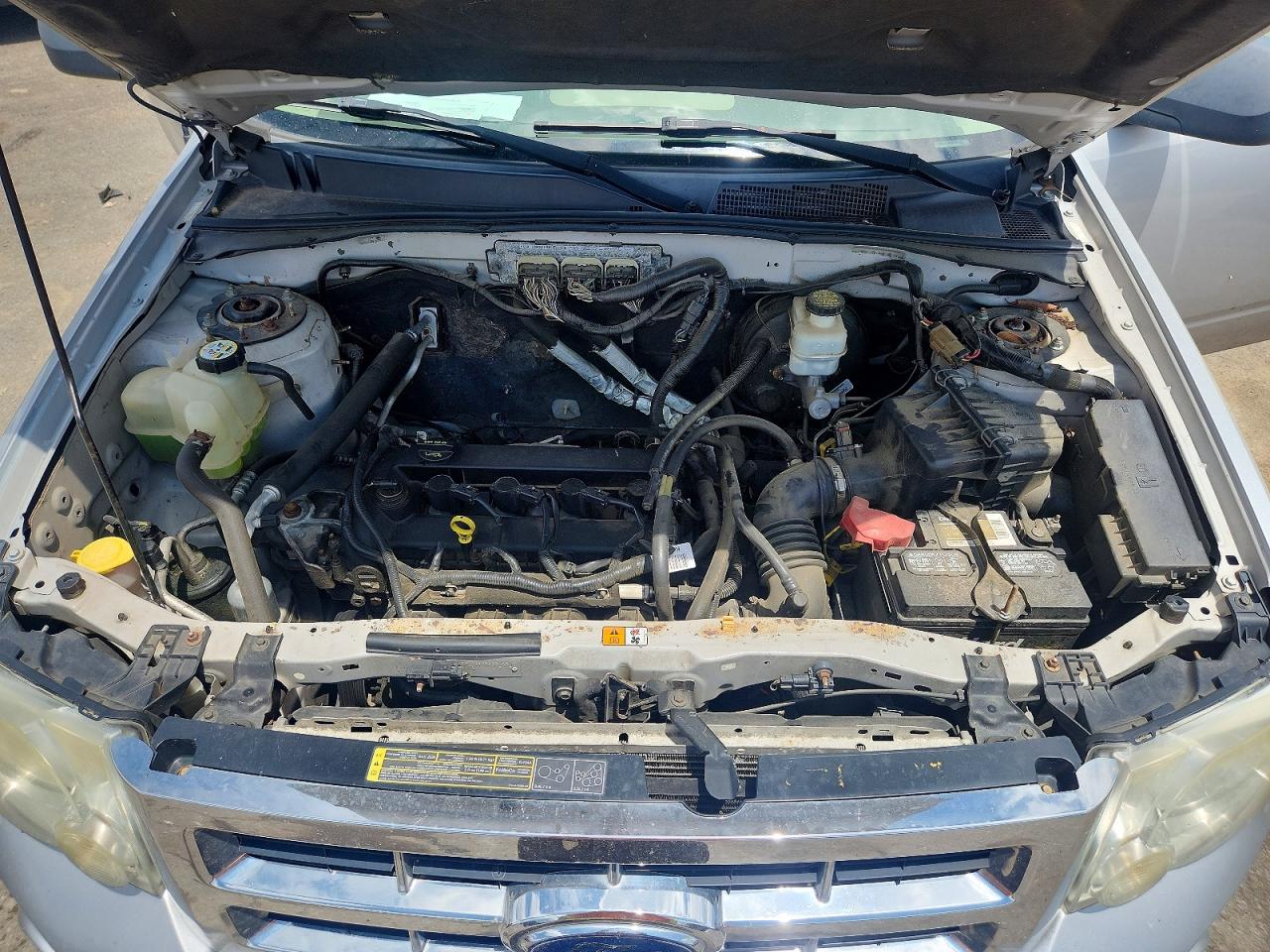 2009 Ford Escape Xls Silver vin: 1FMCU02779KD08243