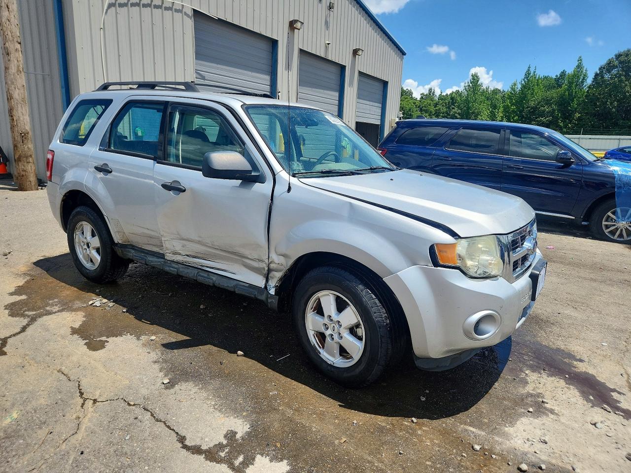 2009 Ford Escape Xls Silver vin: 1FMCU02779KD08243