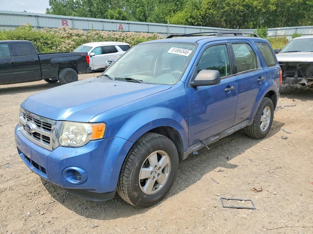 2009 Ford Escape Blue vin: 1FMCU02789KA26838