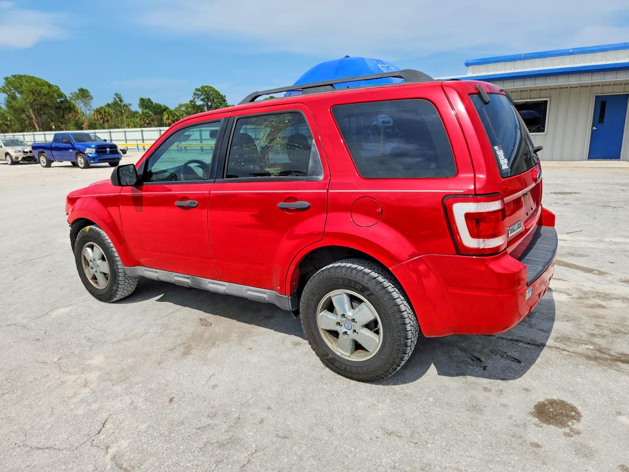2009 Ford Escape Xls Красный vin: 1FMCU02789KB08178