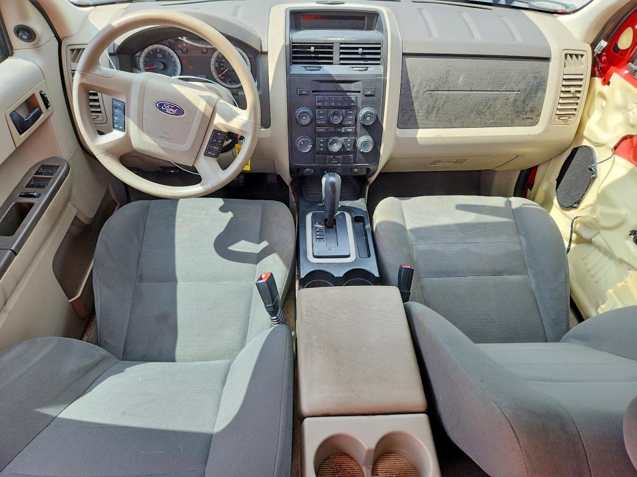 2009 Ford Escape Xls Красный vin: 1FMCU02789KB08178