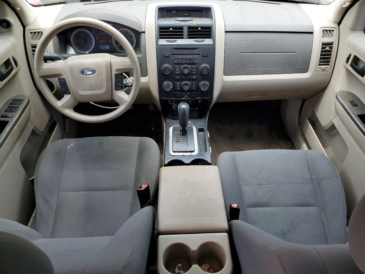 2009 Ford Escape Xls Red vin: 1FMCU02799KB64503