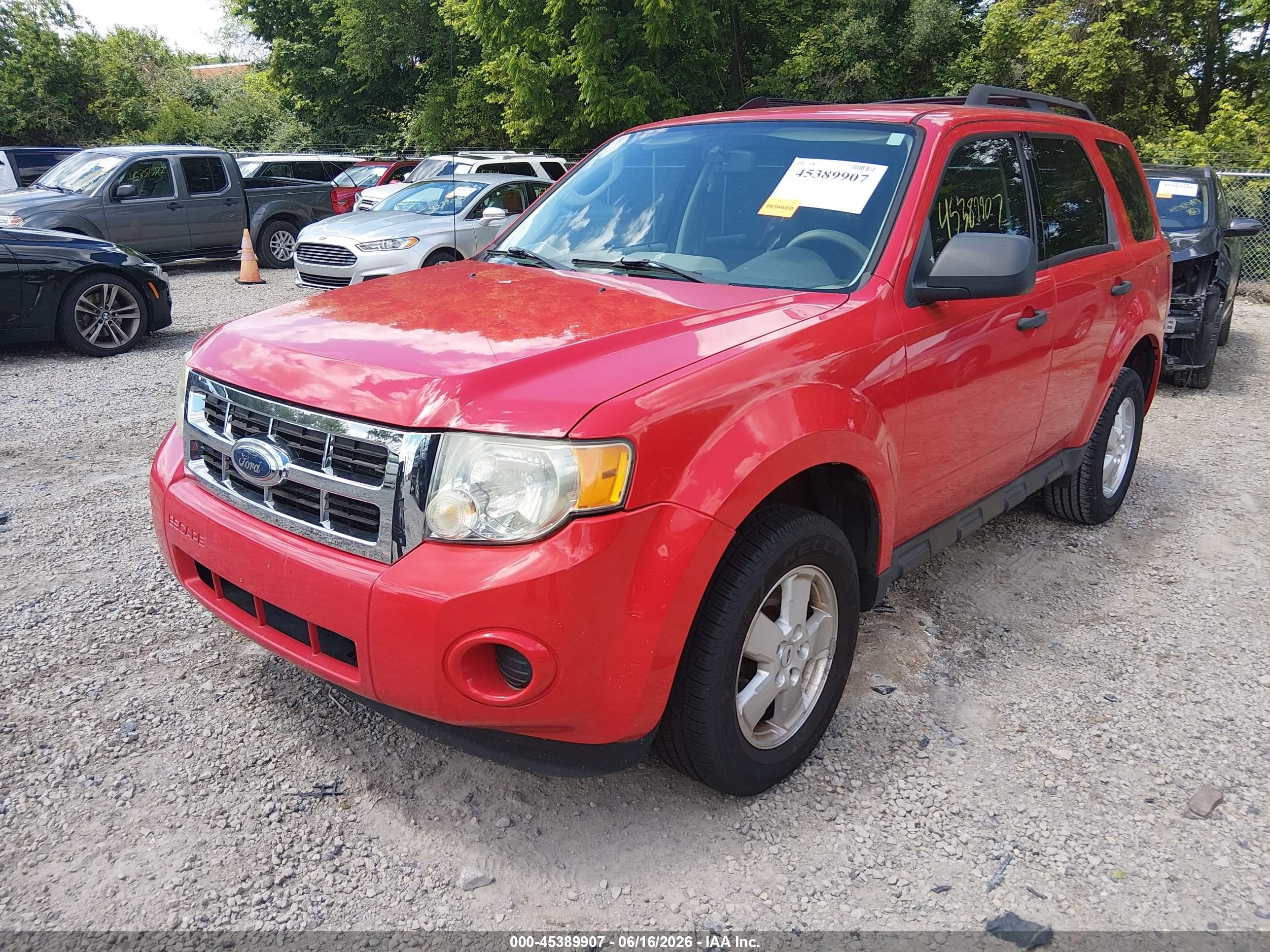 2009 Ford Escape Xls/xls Manual Red vin: 1FMCU027X9KA21835
