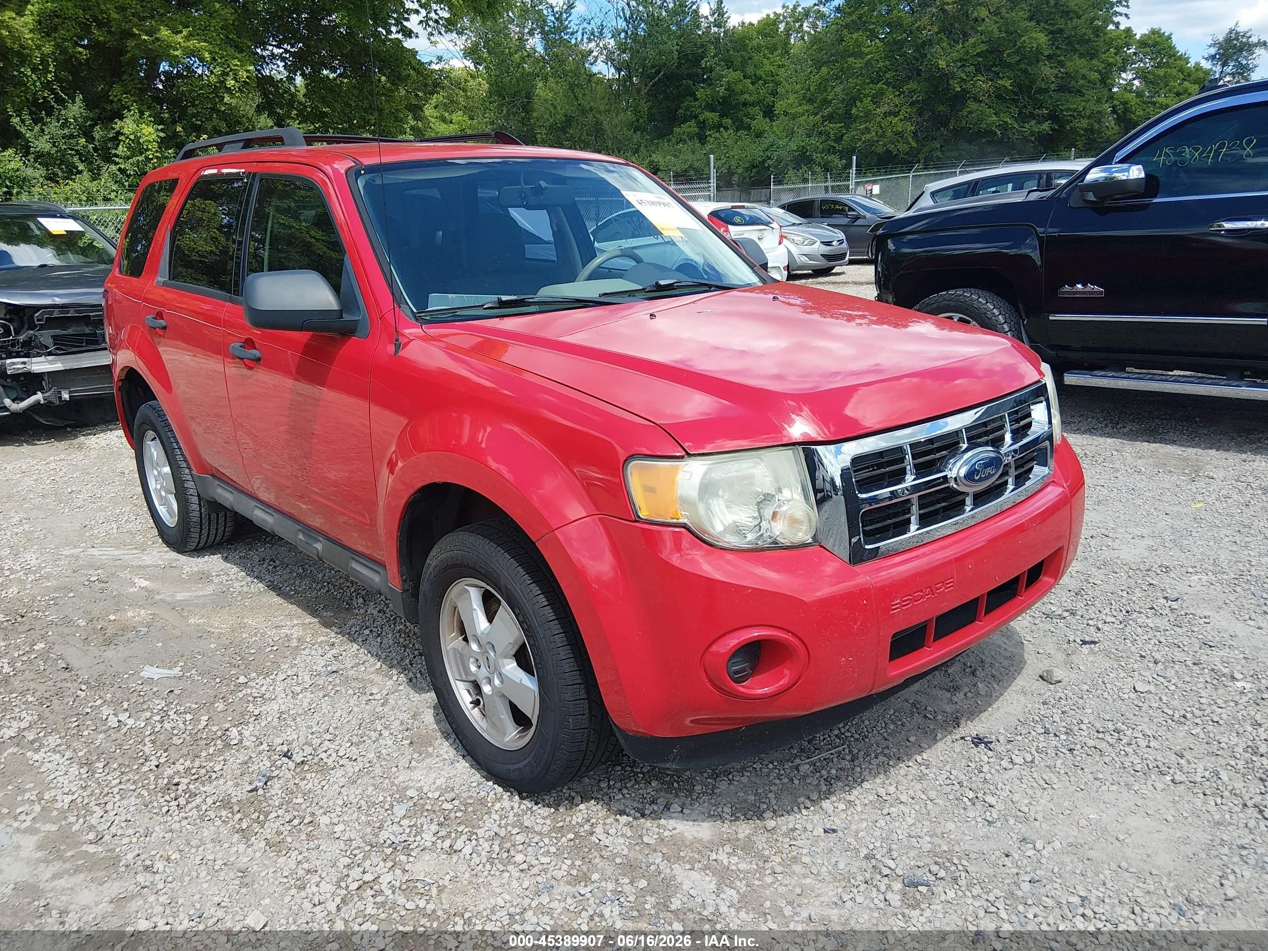 2009 Ford Escape Xls/xls Manual Red vin: 1FMCU027X9KA21835