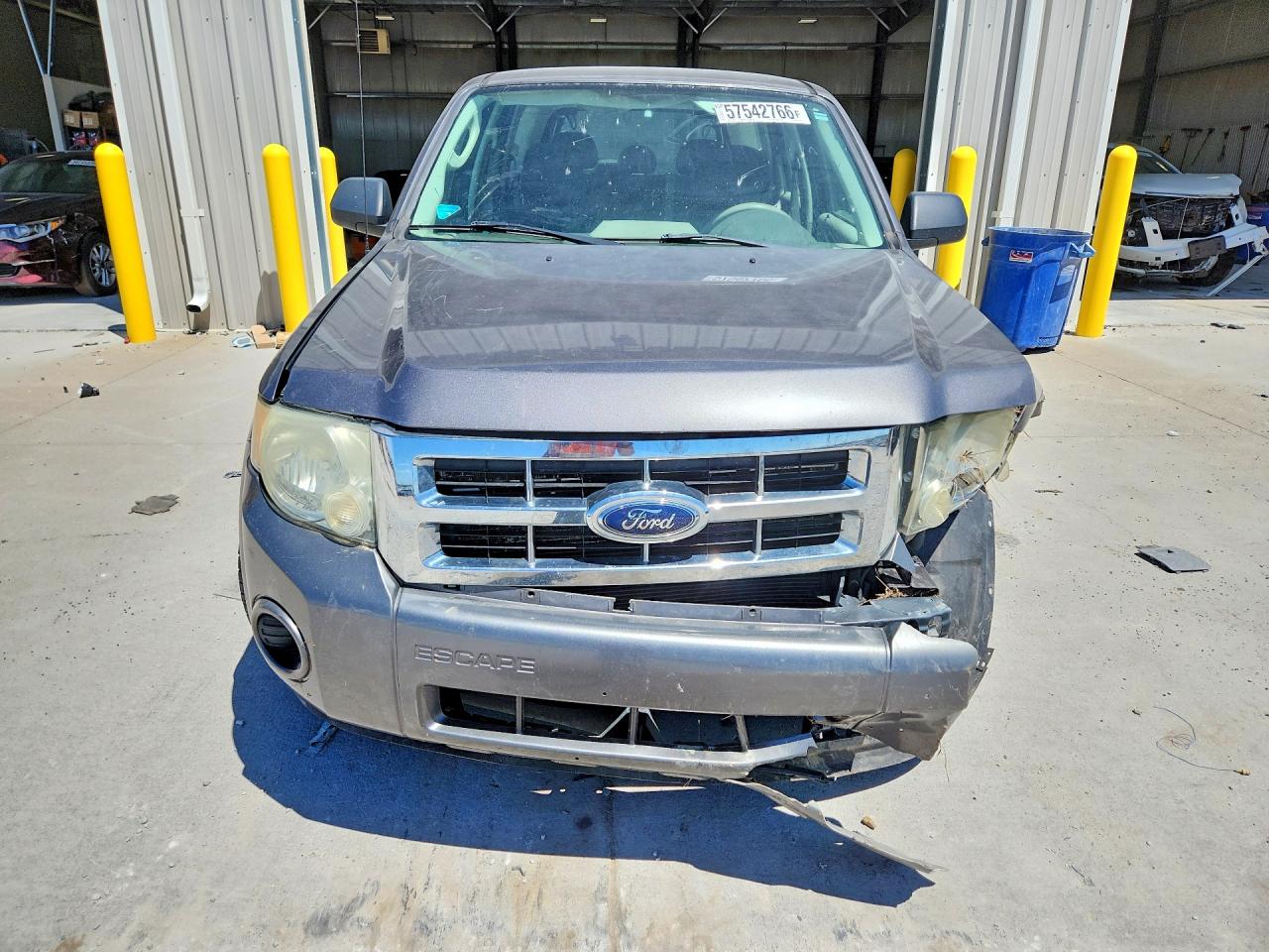 2009 Ford Escape Xls Gray vin: 1FMCU027X9KA29398