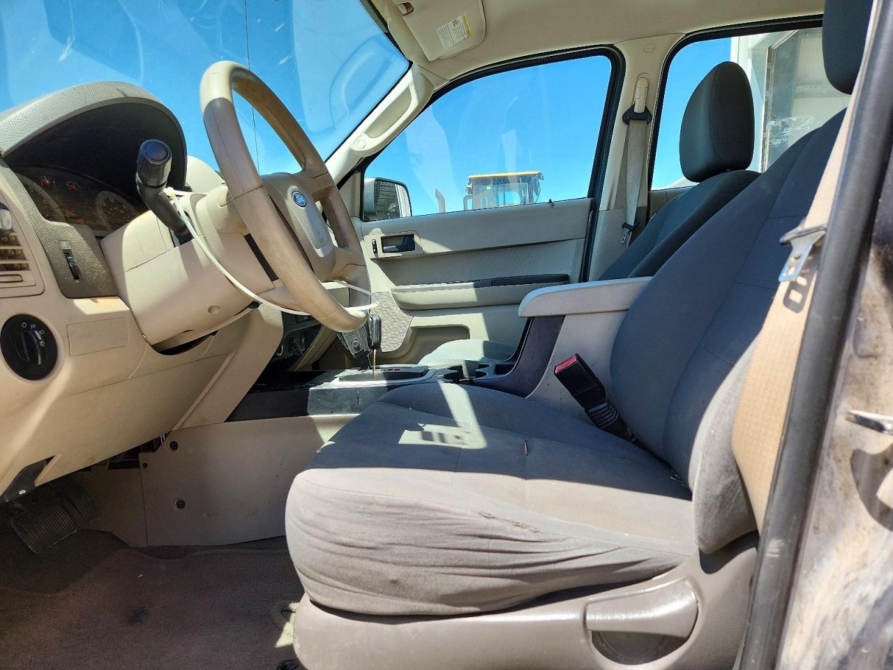 2009 Ford Escape Xls Gray vin: 1FMCU027X9KA29398
