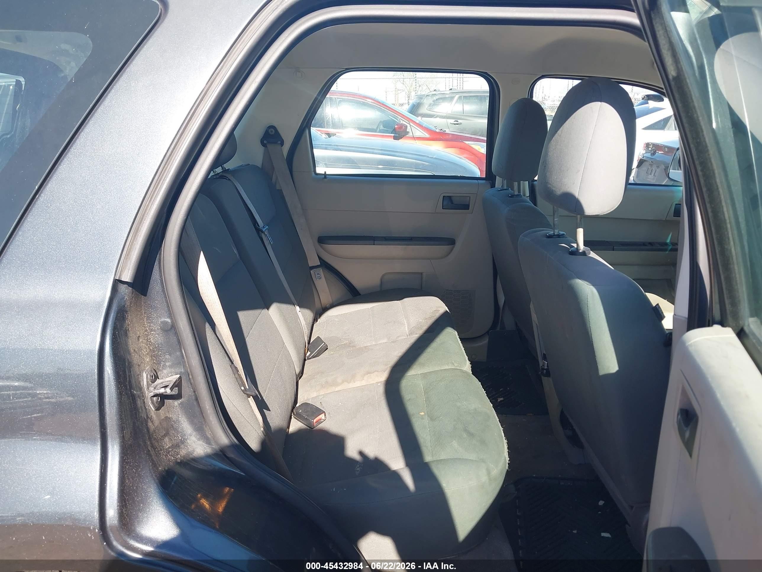 2009 Ford Escape Xls/xls Manual Gray vin: 1FMCU027X9KC60074