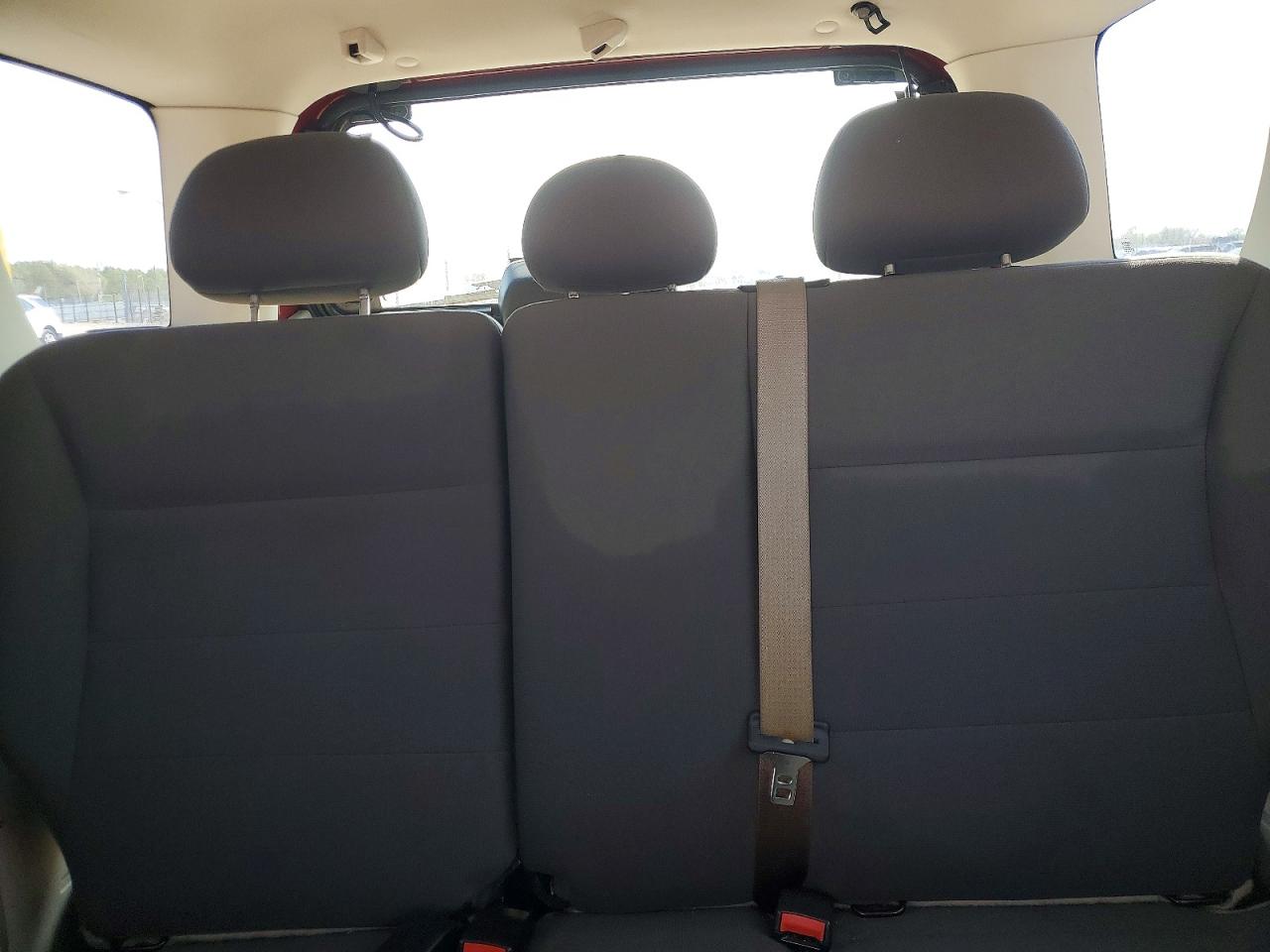 2009 Ford Escape Xls Red vin: 1FMCU027X9KD01657