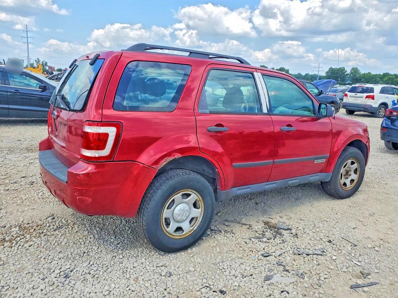 2008 Ford Escape Xls Красный vin: 1FMCU02Z08KA21066