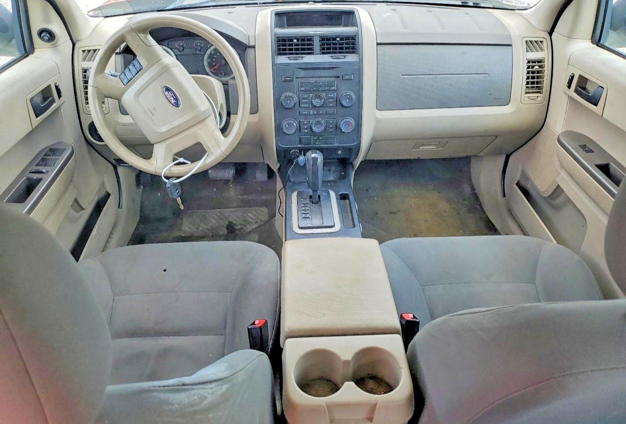 2008 Ford Escape Xls Красный vin: 1FMCU02Z08KA21066