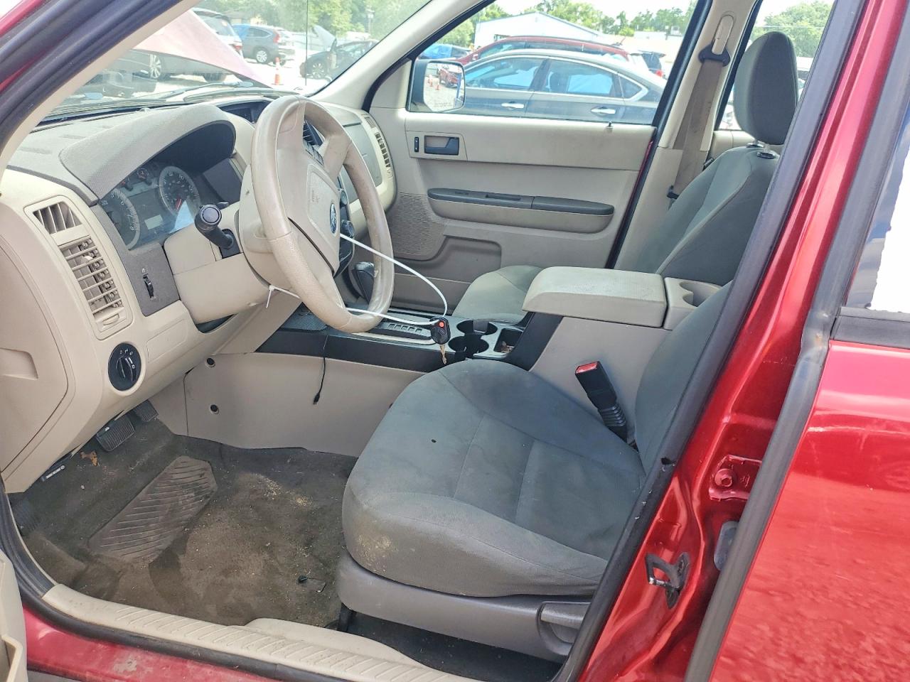 2008 Ford Escape Xls Красный vin: 1FMCU02Z08KA21066