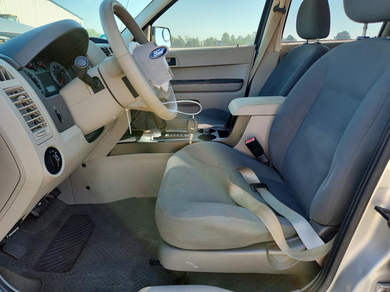 2008 Ford Escape Xls Silver vin: 1FMCU02Z28KB09360