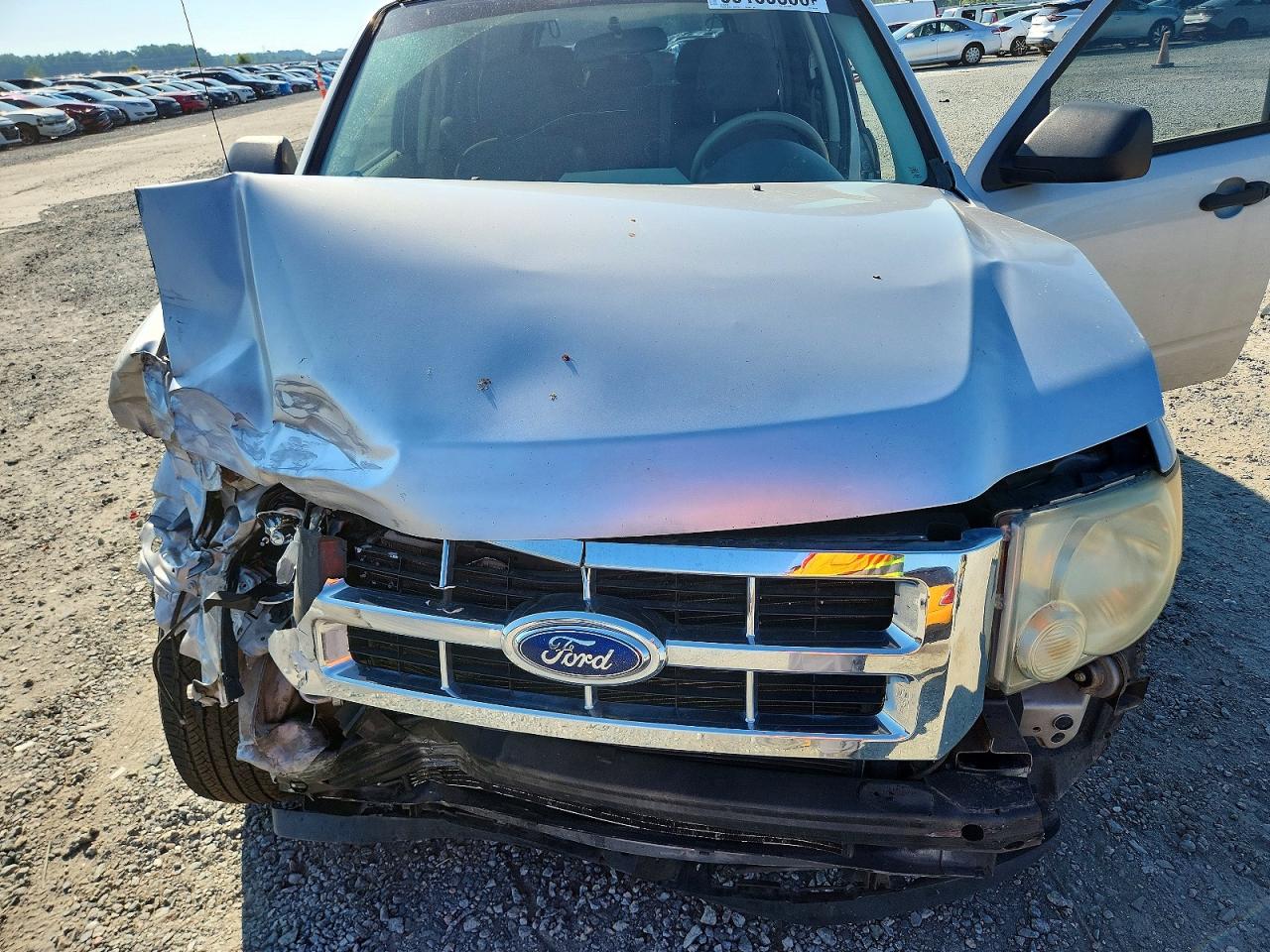 2008 Ford Escape Xls Silver vin: 1FMCU02Z28KB09360