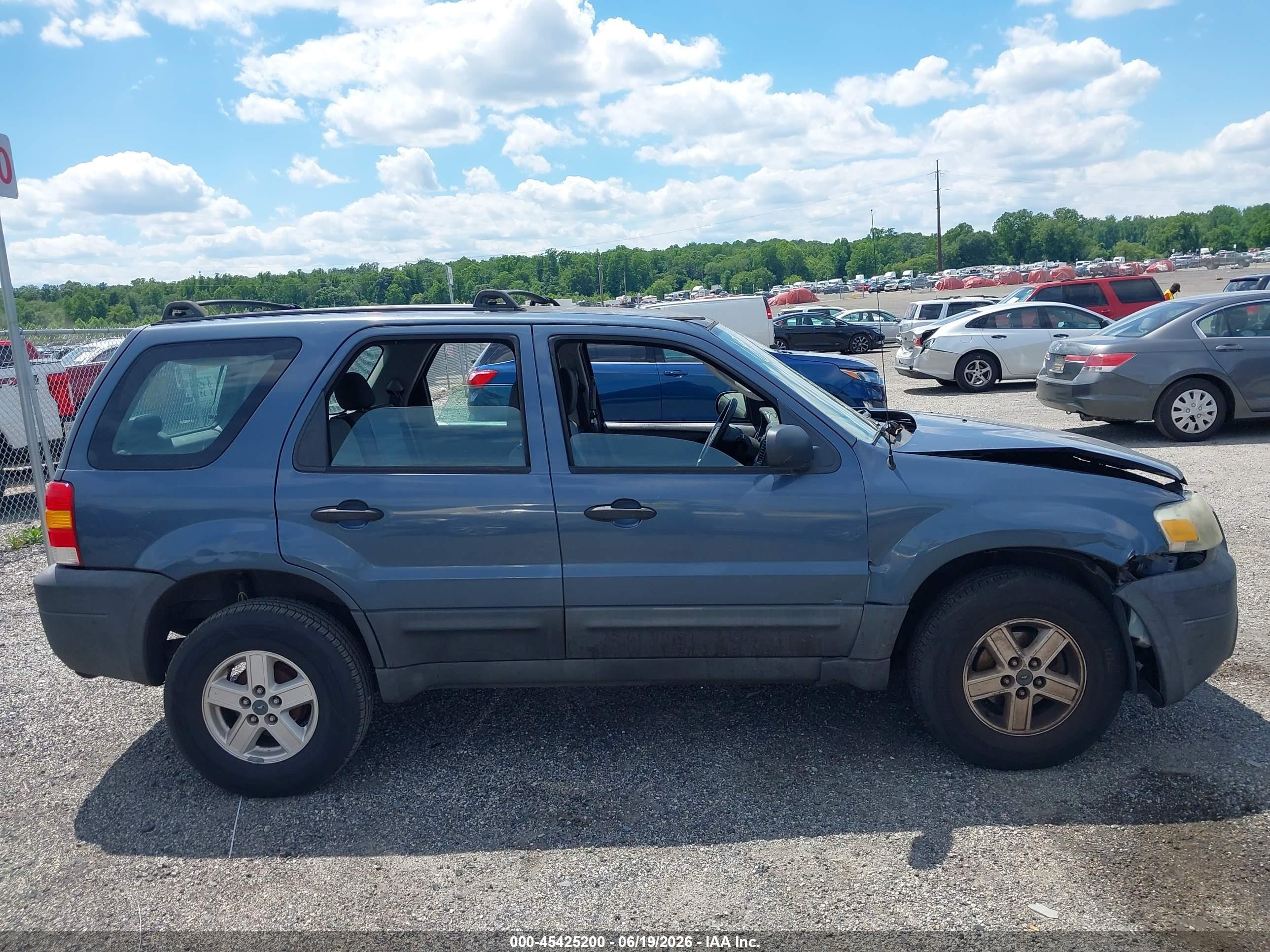 2006 Ford Escape Xls Blue vin: 1FMCU02Z36KA41888