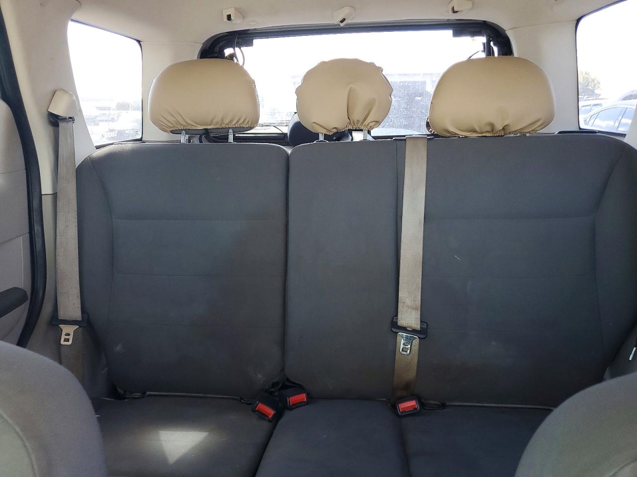 2008 Ford Escape Xls White vin: 1FMCU02Z38KB00733