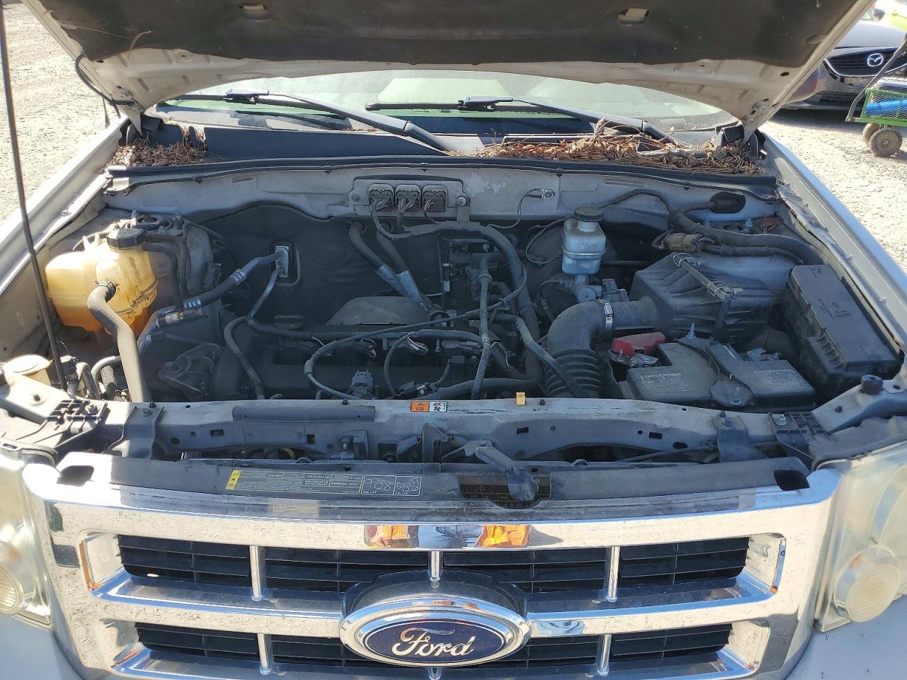 2008 Ford Escape Xls White vin: 1FMCU02Z38KB00733