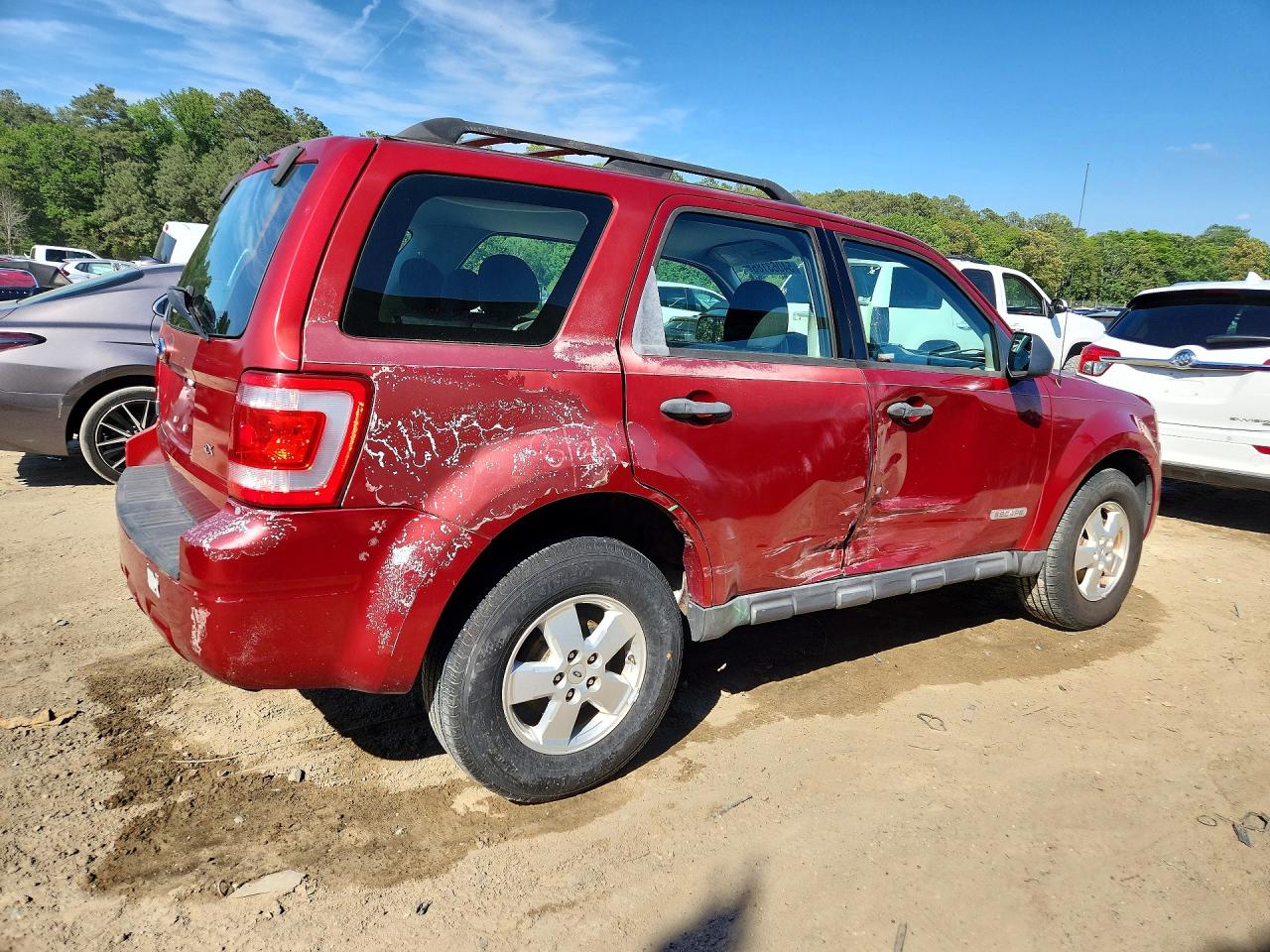 2008 Ford Escape Xls Red vin: 1FMCU02Z48KB13300