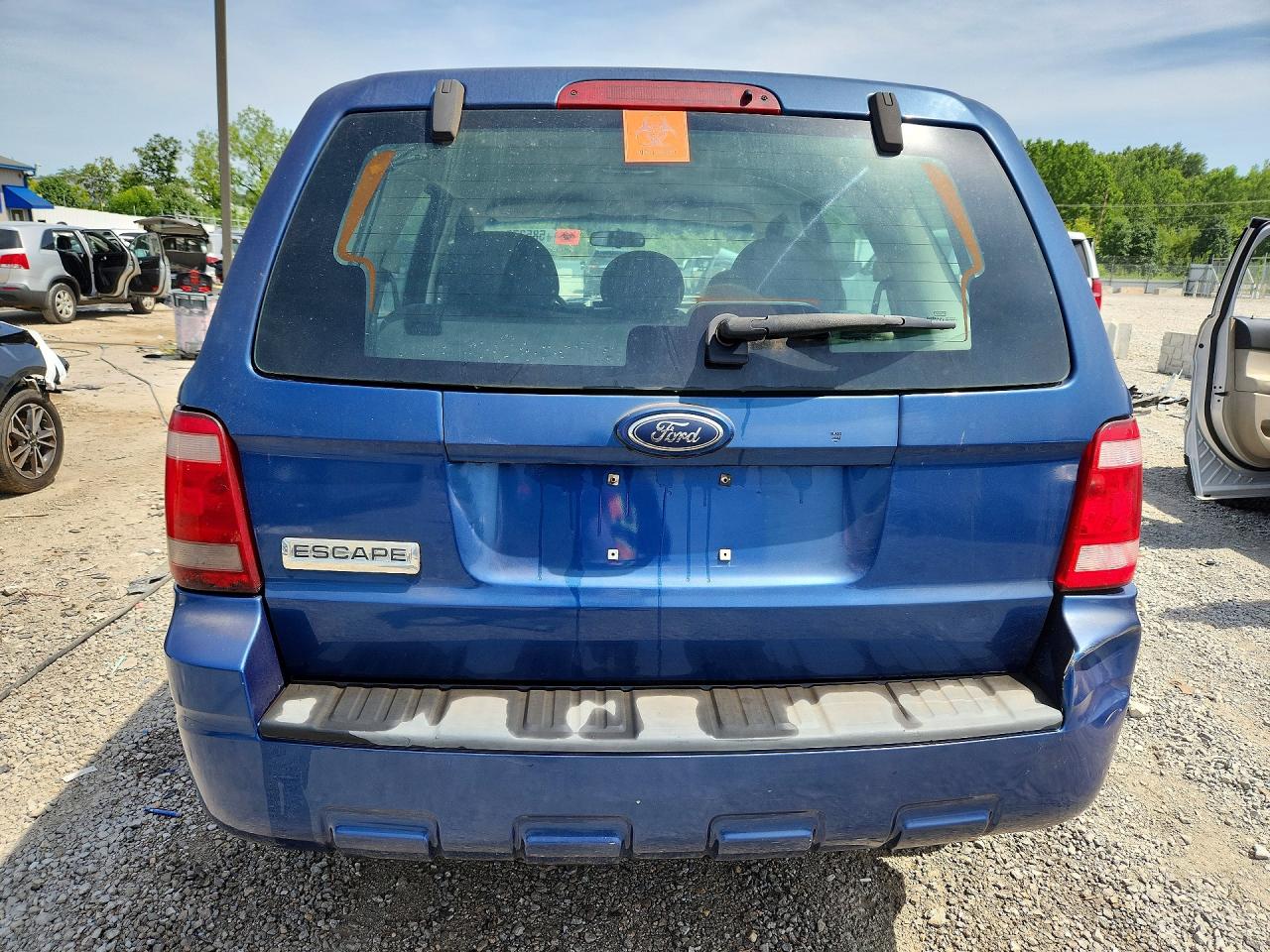 2008 Ford Escape Xls Blue vin: 1FMCU02Z48KE00524