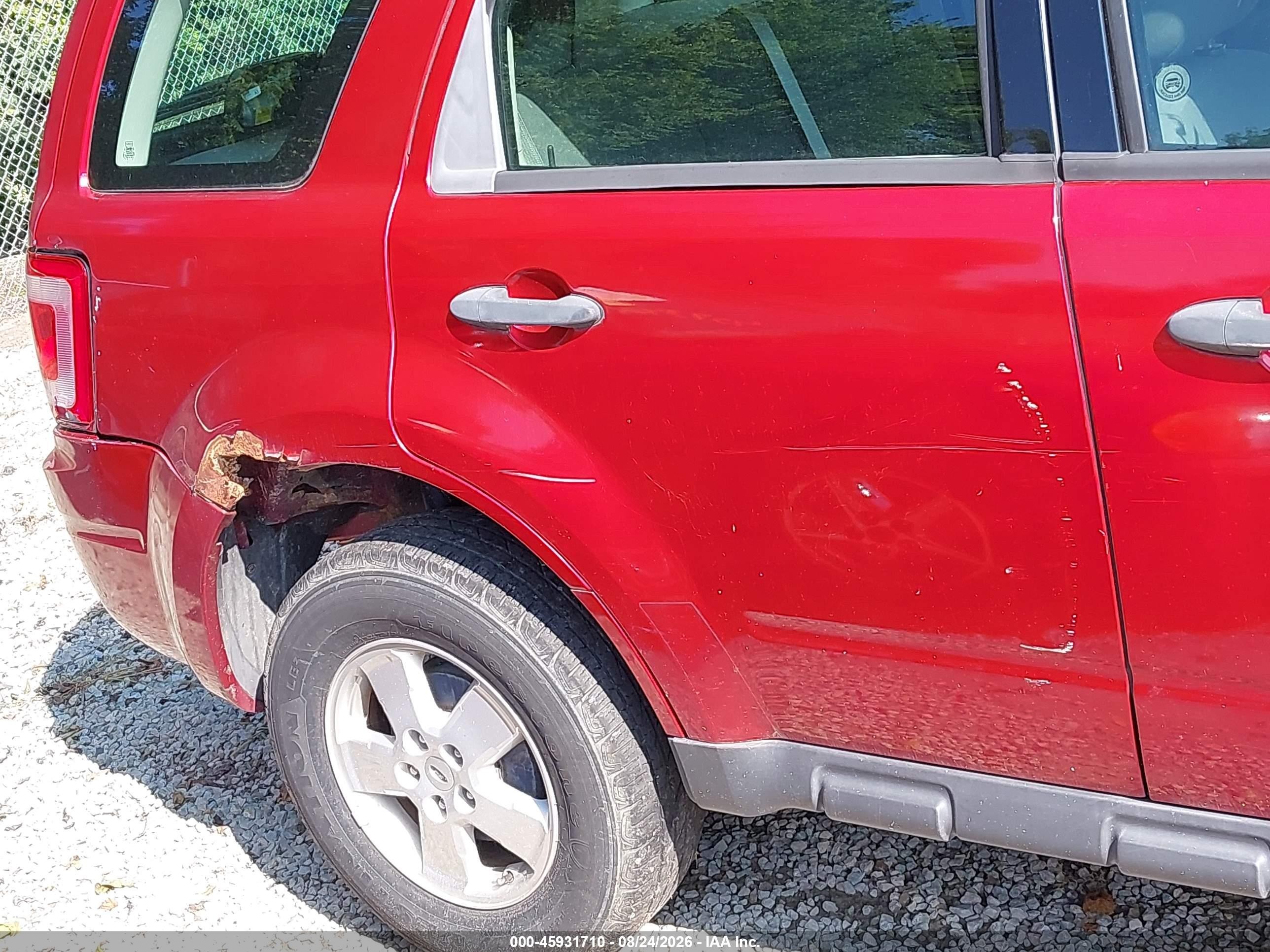 2008 Ford Escape Xls/xls Manual Red vin: 1FMCU02Z58KC92804
