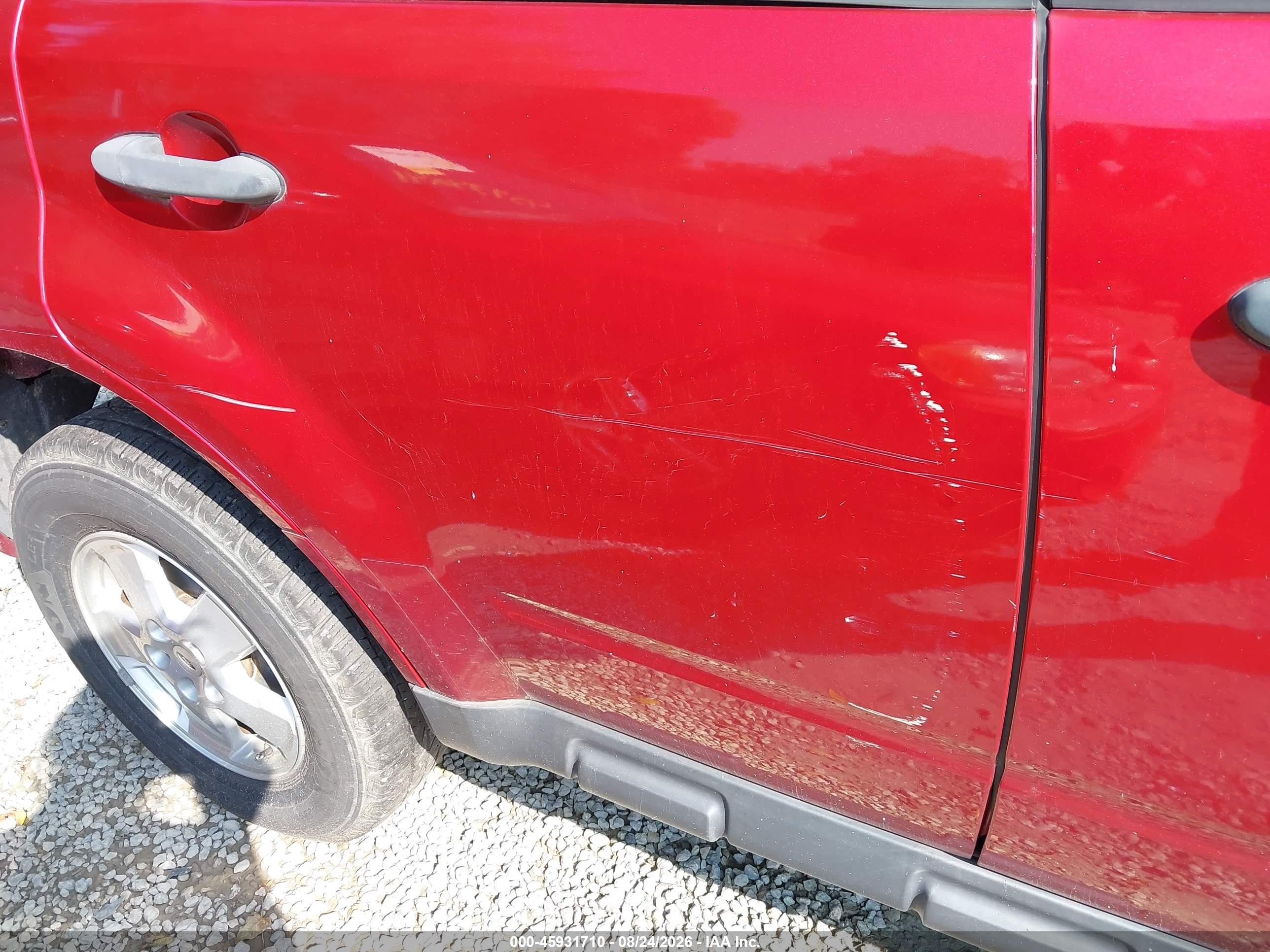 2008 Ford Escape Xls/xls Manual Red vin: 1FMCU02Z58KC92804