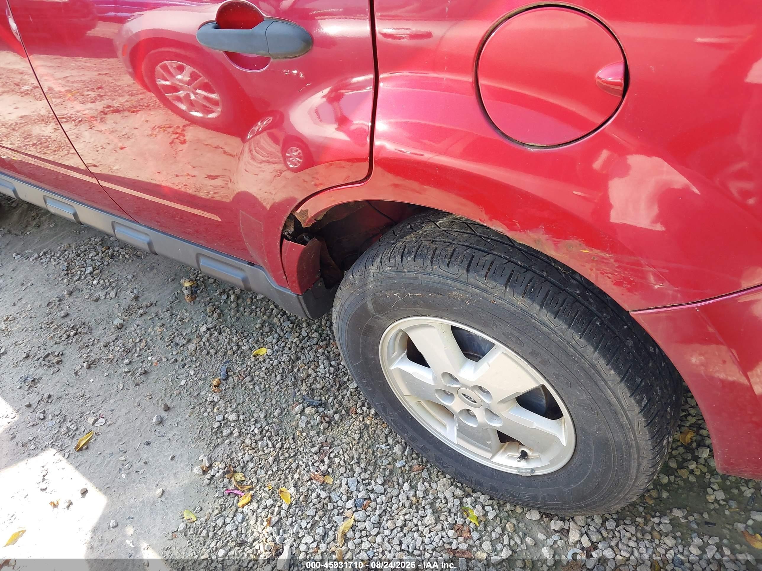 2008 Ford Escape Xls/xls Manual Red vin: 1FMCU02Z58KC92804