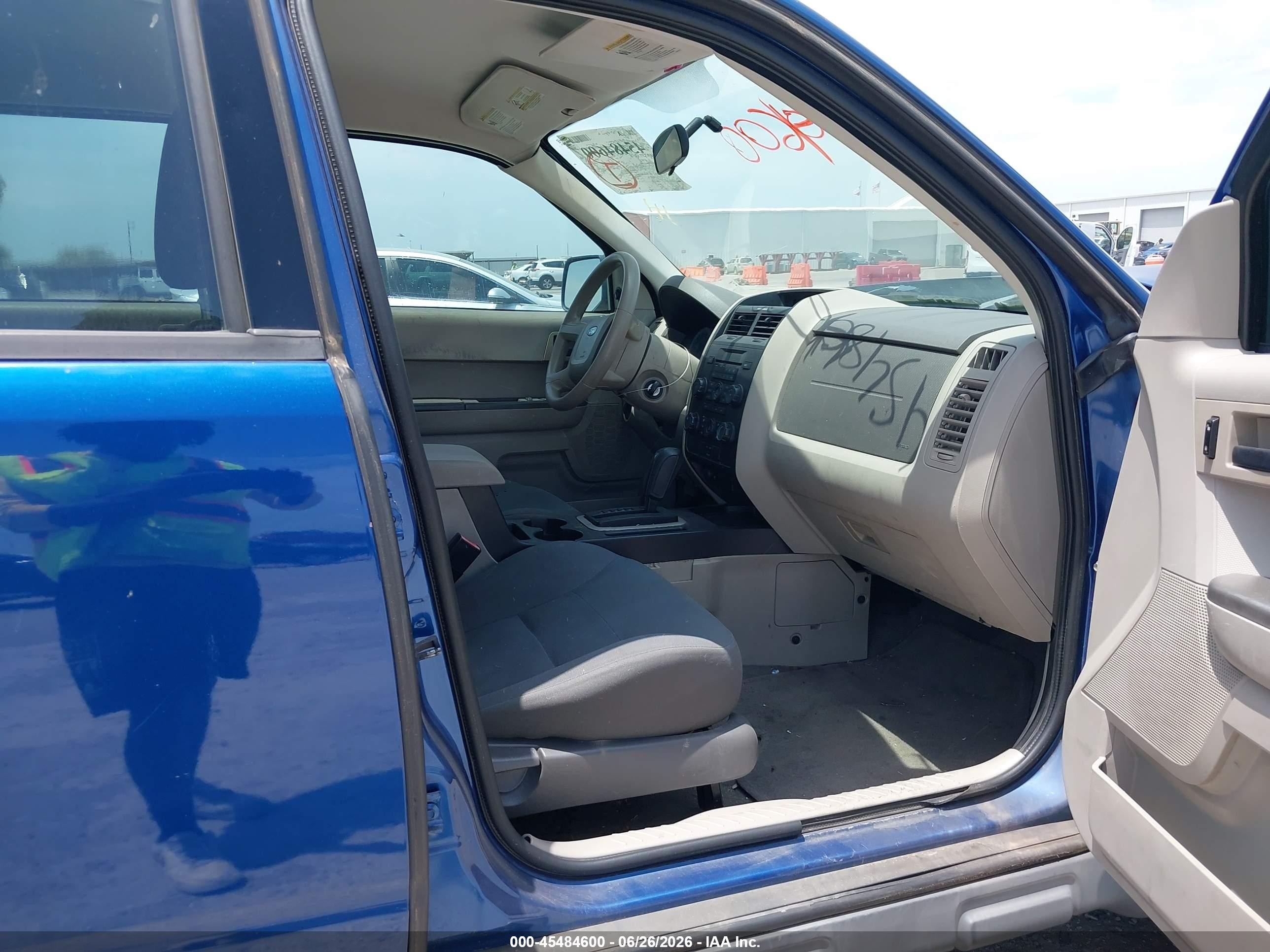 2008 Ford Escape Xls/xls Manual Blue vin: 1FMCU02Z58KD57974