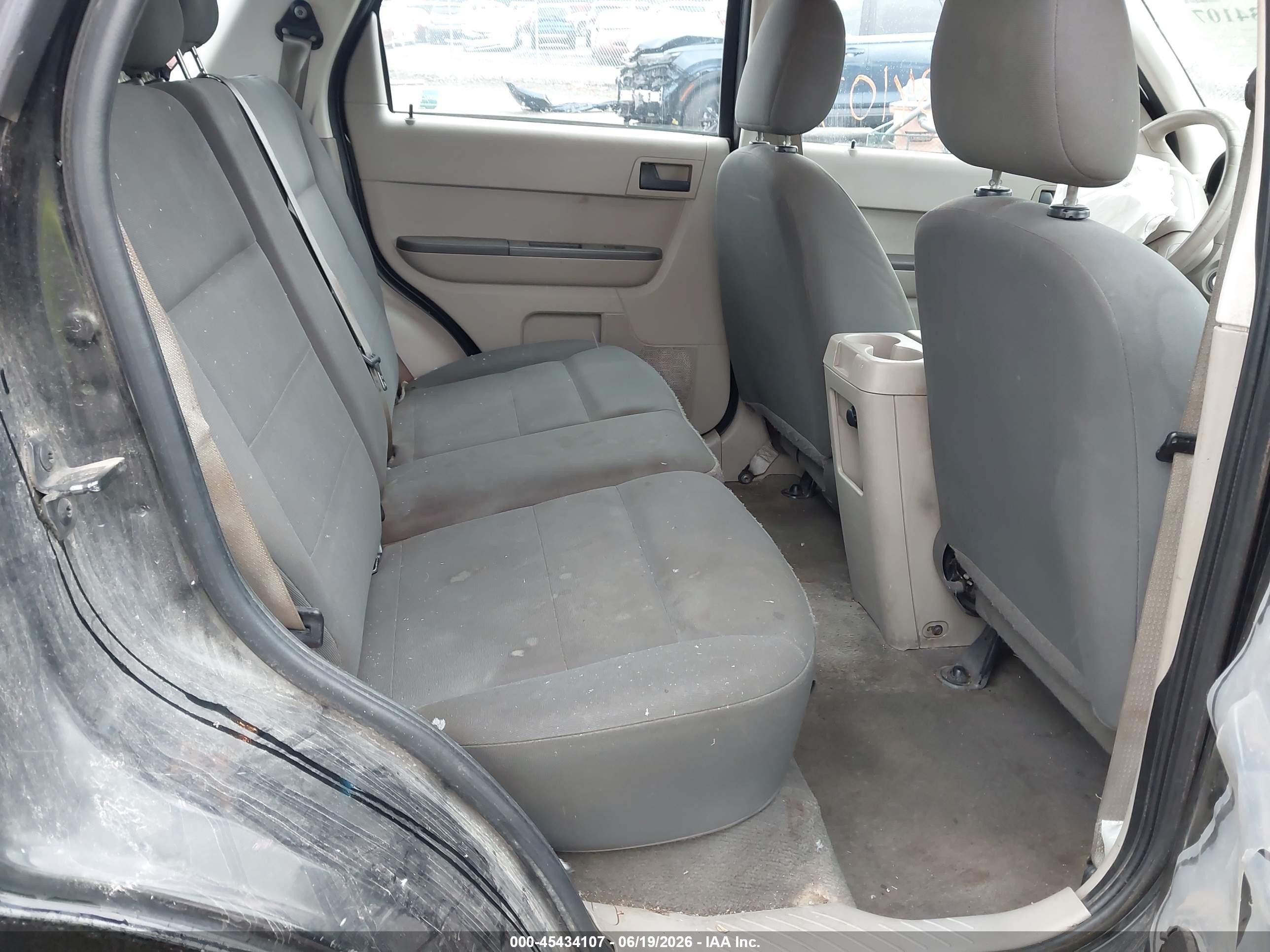2008 Ford Escape Xls/xls Manual Черный vin: 1FMCU02Z78KA59961