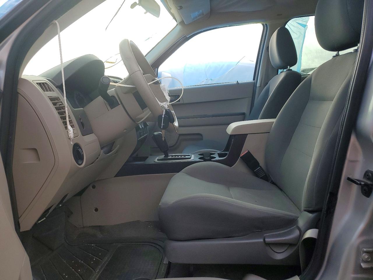 2008 Ford Escape Xls Silver vin: 1FMCU02Z78KB14571