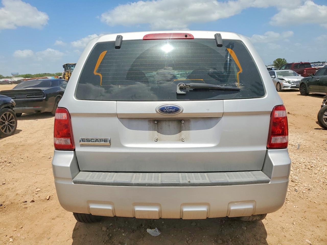 2008 Ford Escape Xls Silver vin: 1FMCU02Z78KB14571