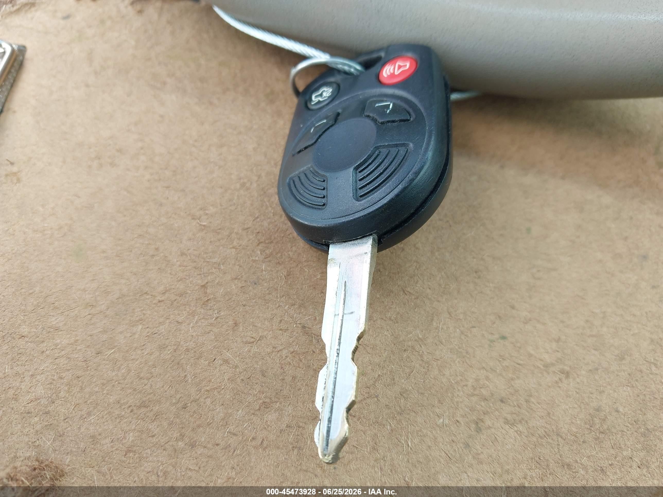 2008 Ford Escape Xls/xls Manual Red vin: 1FMCU02Z78KC99866