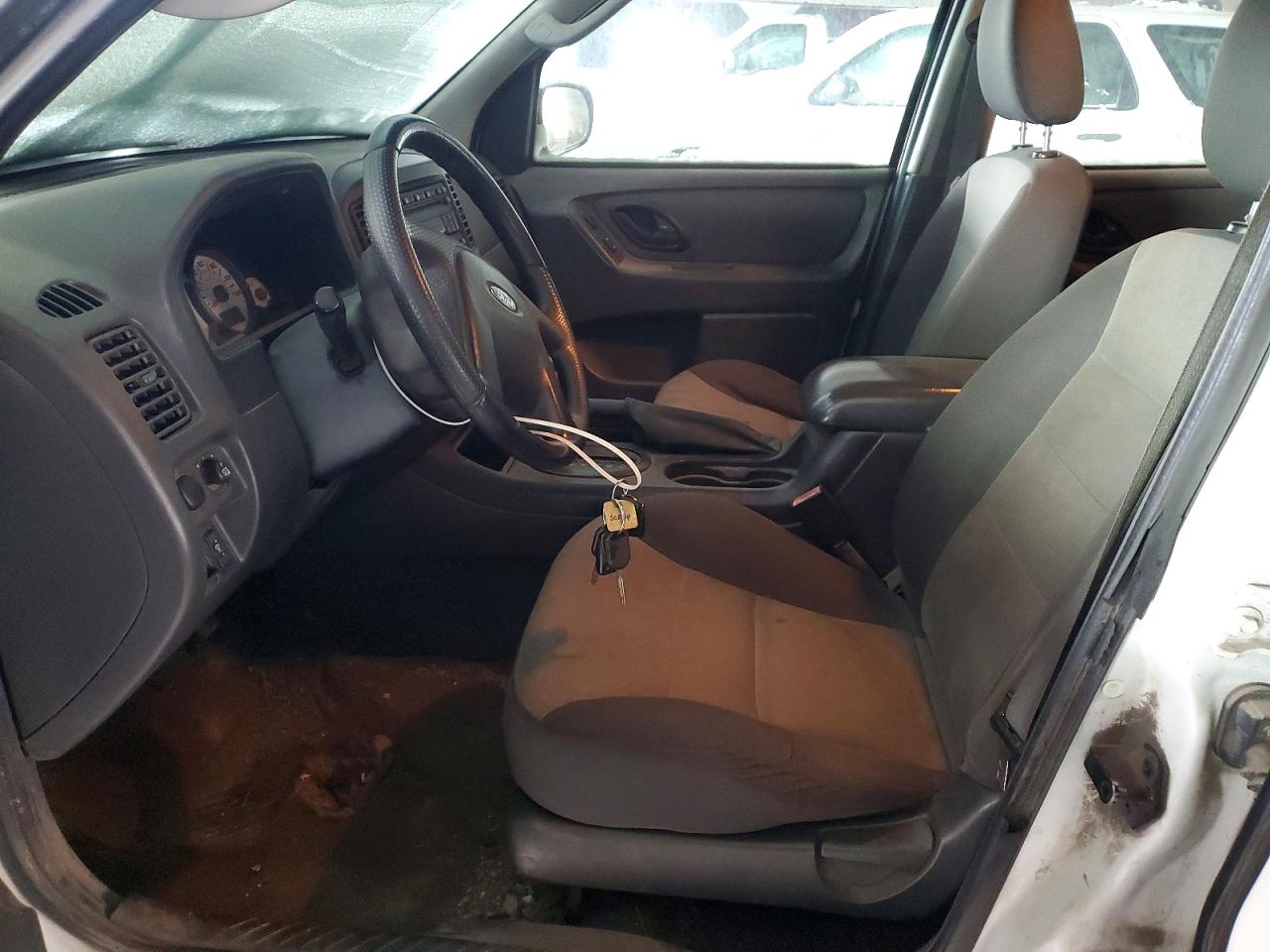 2007 Ford Escape Xls White vin: 1FMCU02Z87KB67794