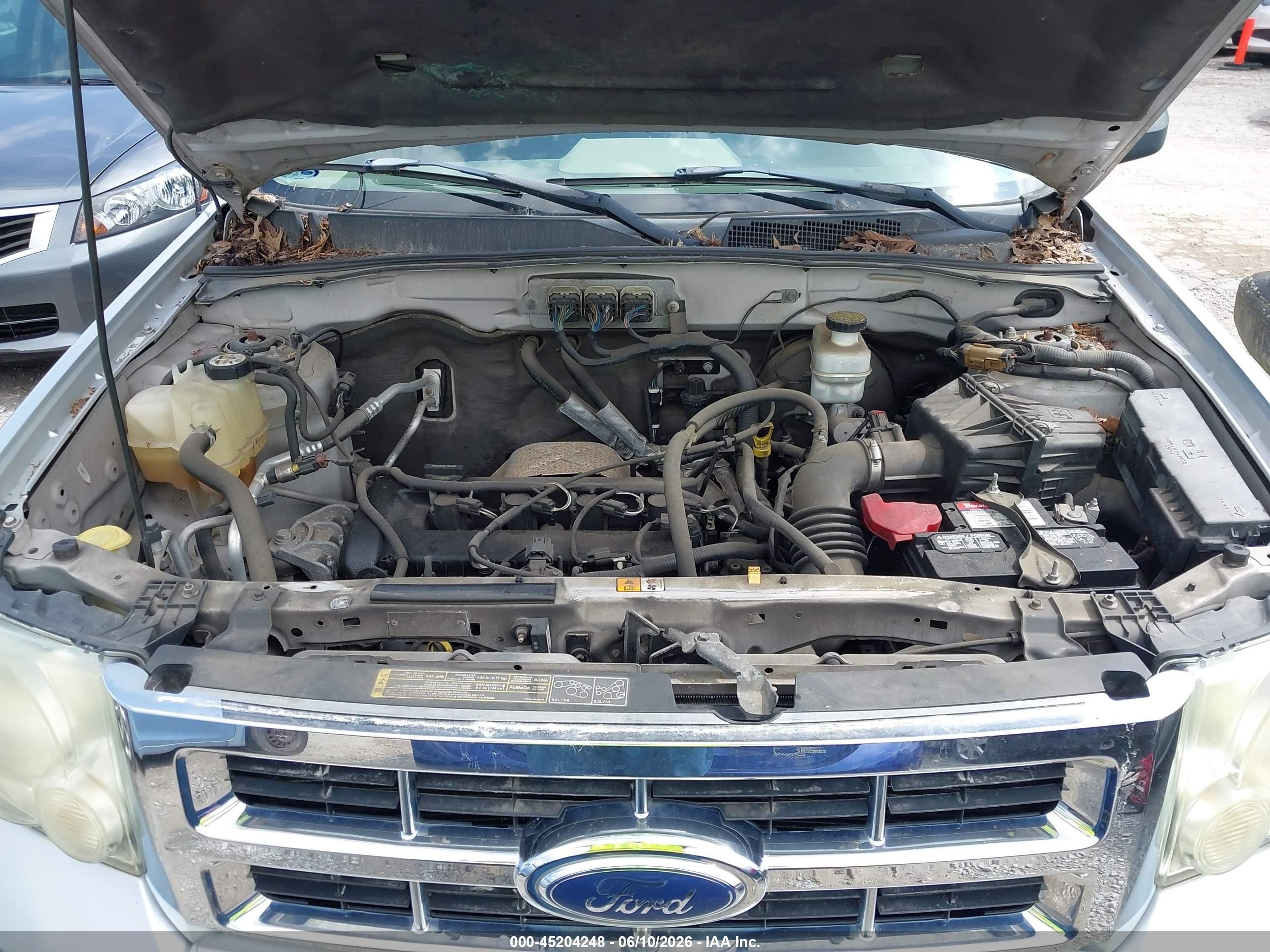 2008 Ford Escape Xls/xls Manual Silver vin: 1FMCU02Z88KA34583