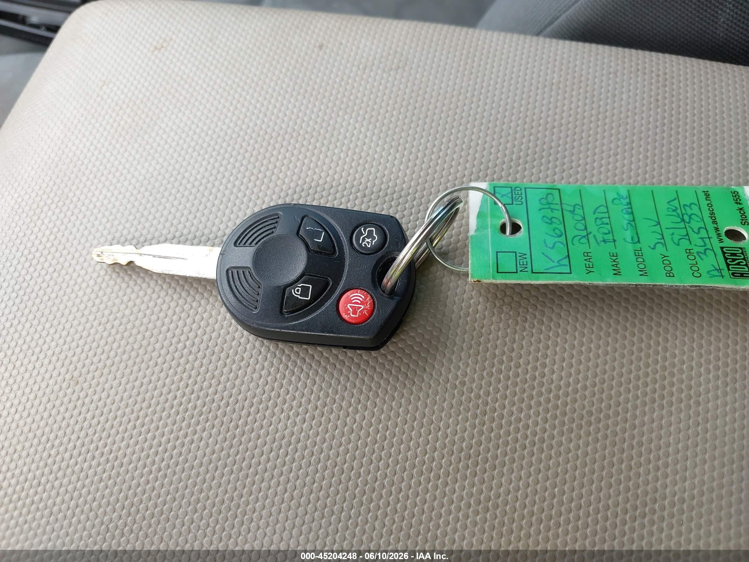 2008 Ford Escape Xls/xls Manual Silver vin: 1FMCU02Z88KA34583