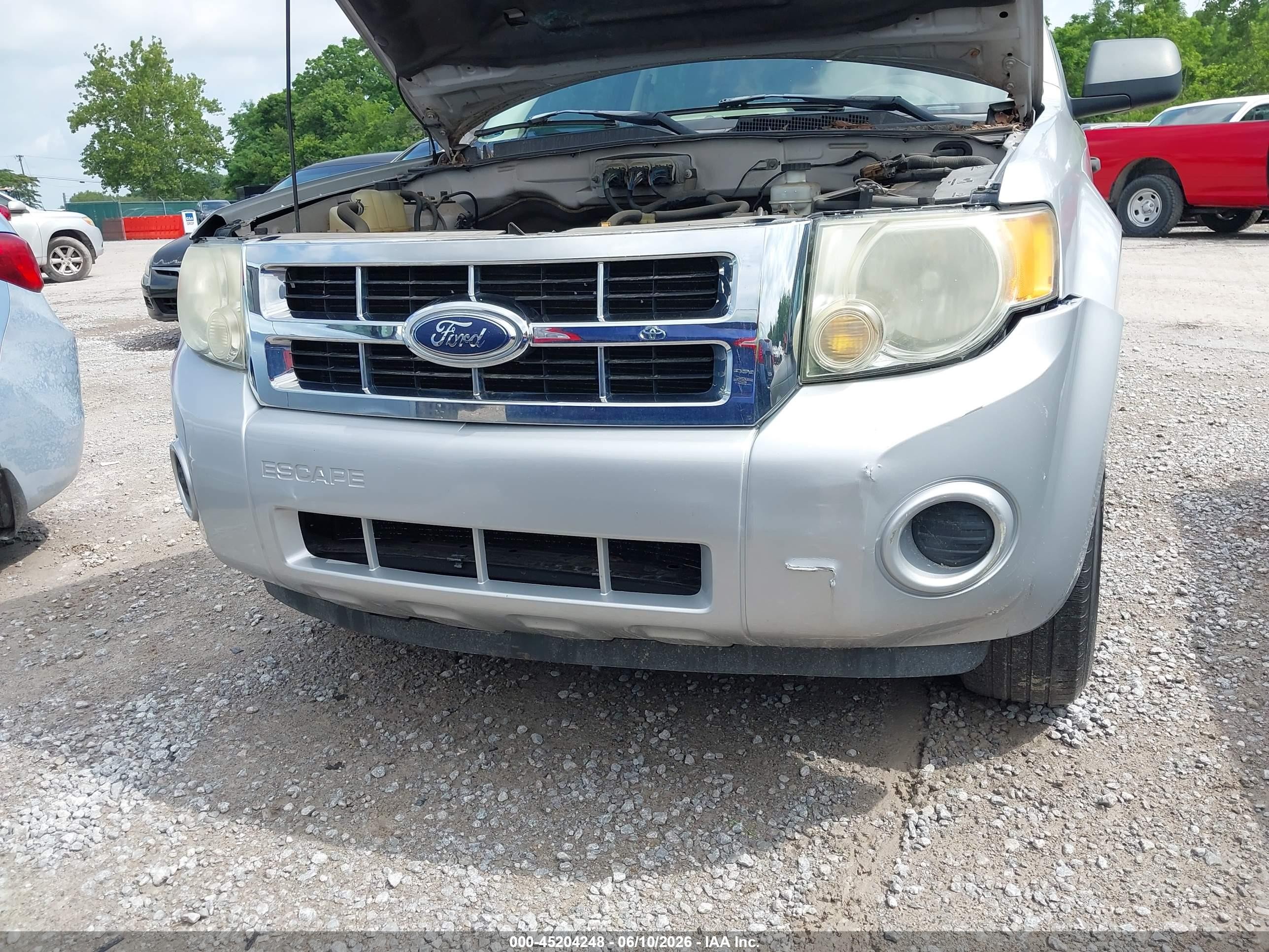 2008 Ford Escape Xls/xls Manual Silver vin: 1FMCU02Z88KA34583