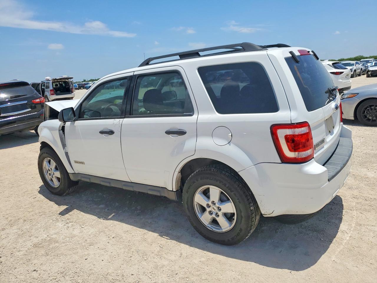 2008 Ford Escape Xls Белый vin: 1FMCU02Z98KB10960