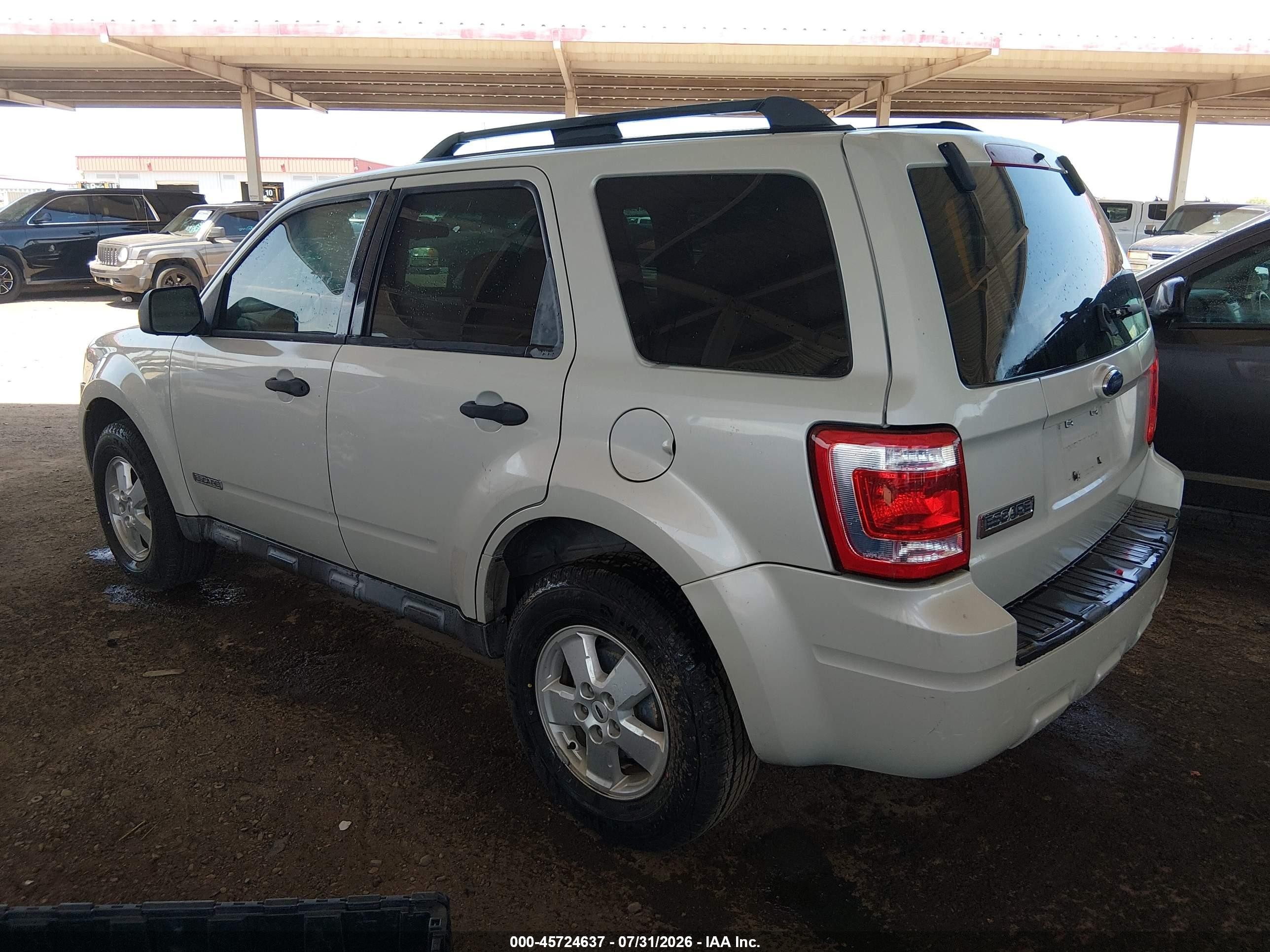 2008 Ford Escape   White vin: 1FMCU02Z98KE30179