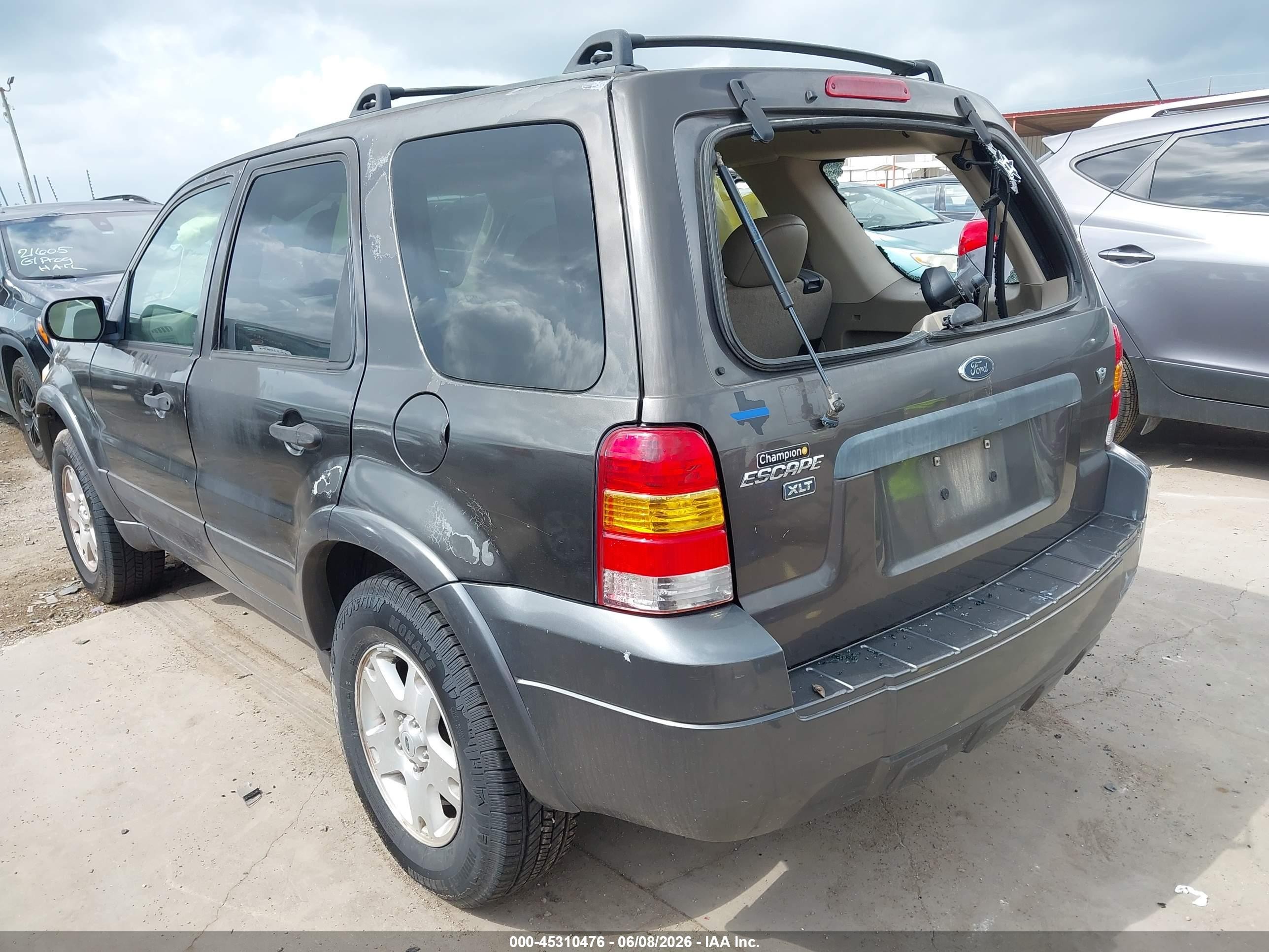 2006 Ford Escape   Gray vin: 1FMCU03106KB34117