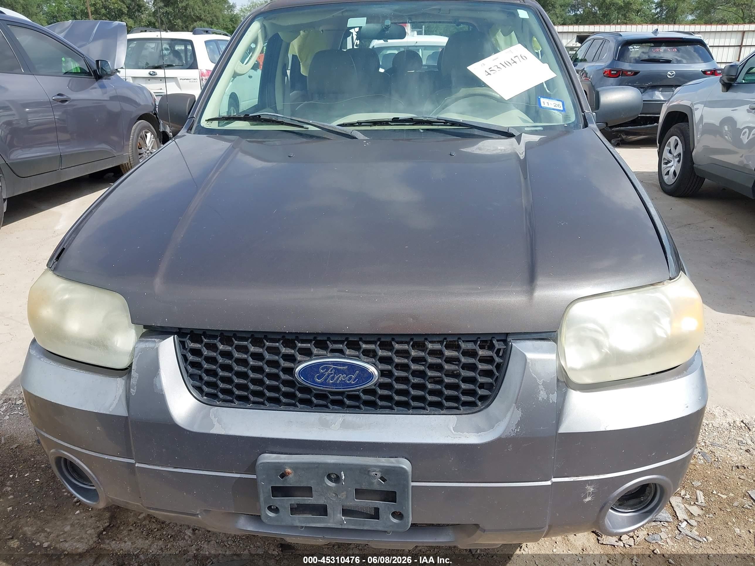 2006 Ford Escape   Gray vin: 1FMCU03106KB34117