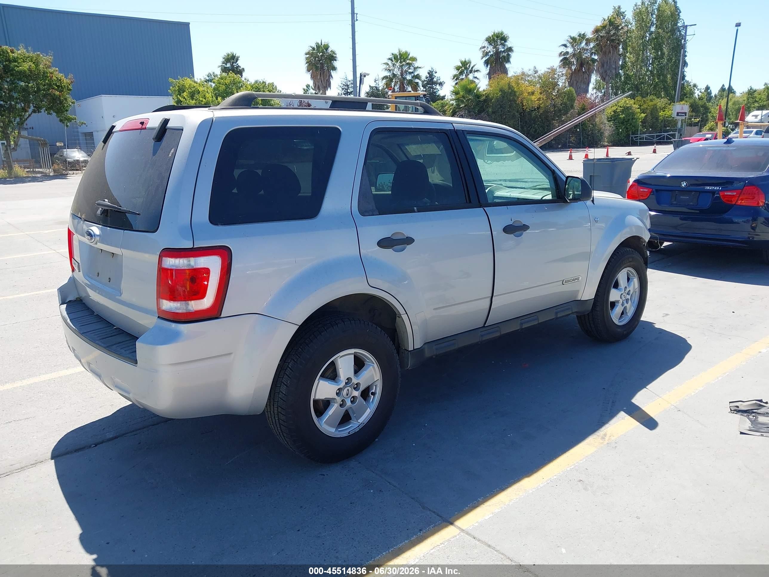 2008 Ford Escape Xlt Серебряный vin: 1FMCU03108KA26955