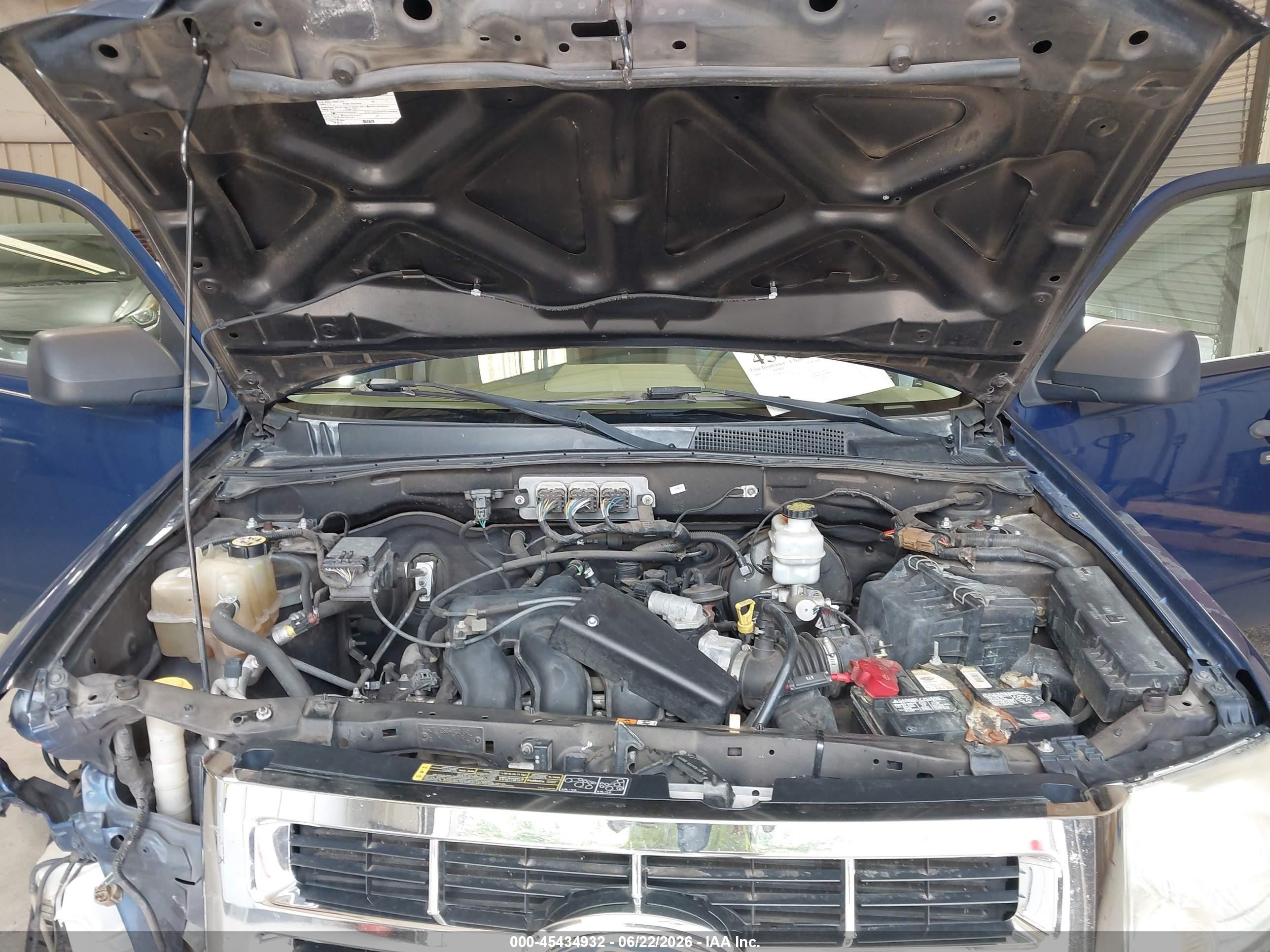 2008 Ford Escape Xlt Blue vin: 1FMCU03108KA72673