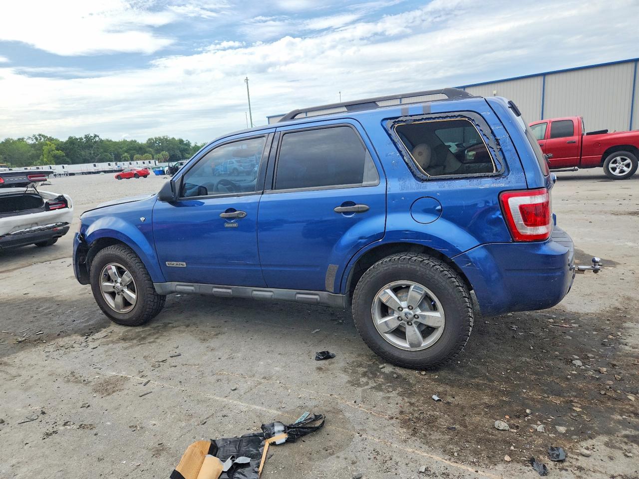 2008 Ford Escape Xlt Blue vin: 1FMCU03108KC82576