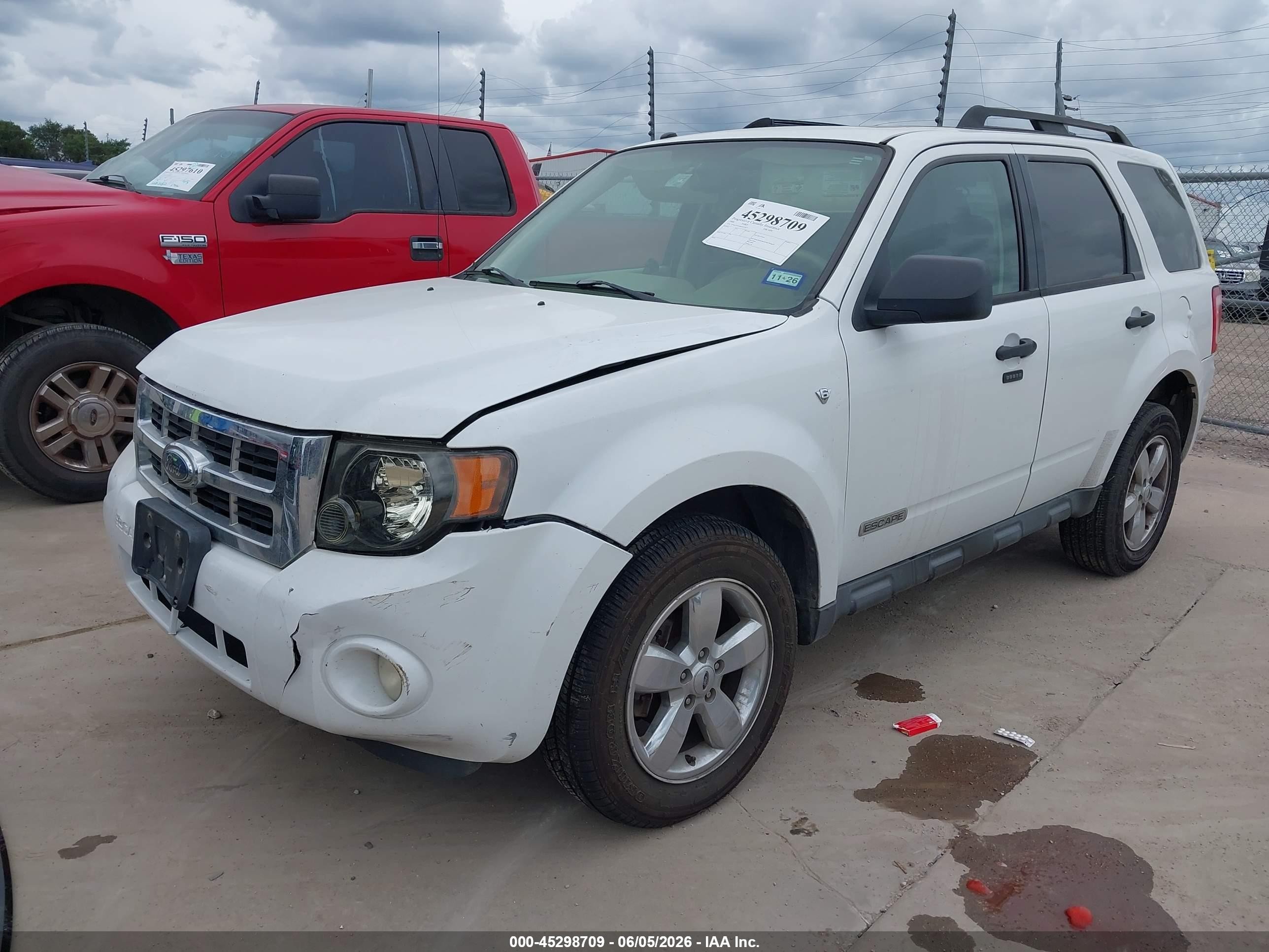 2008 Ford Escape Xlt White vin: 1FMCU03108KD15477