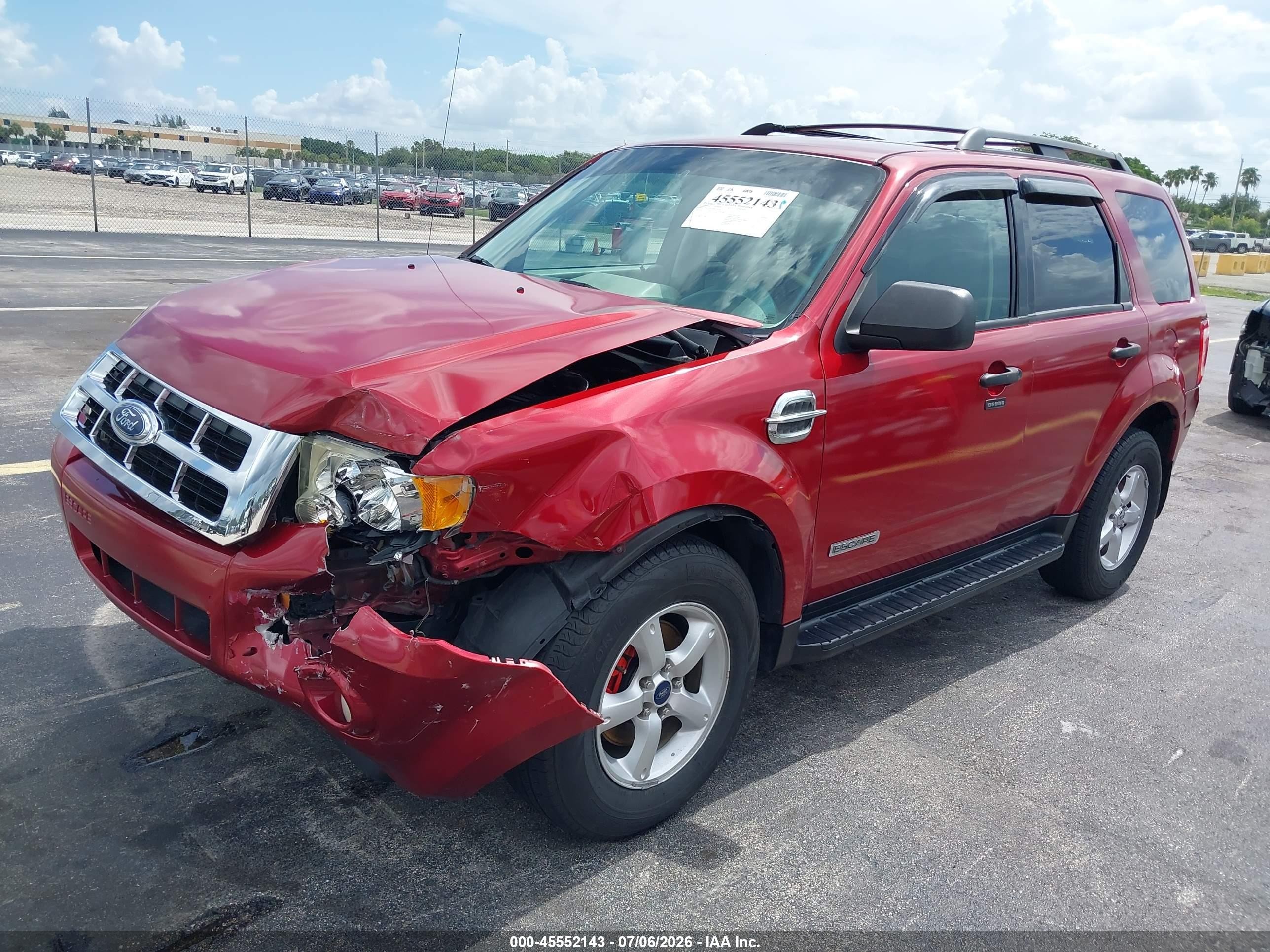 2008 Ford Escape Xlt Red vin: 1FMCU03108KE76248