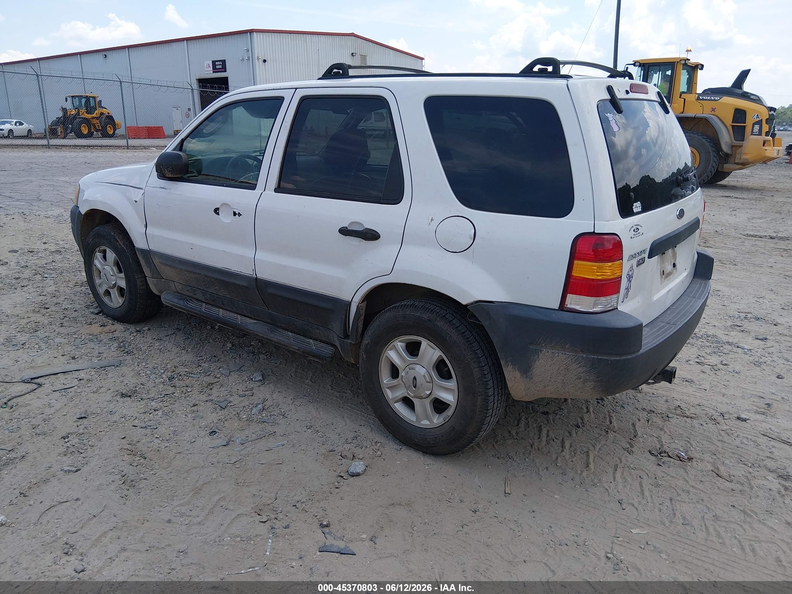 2004 Ford Escape Xlt White vin: 1FMCU03114DA00296