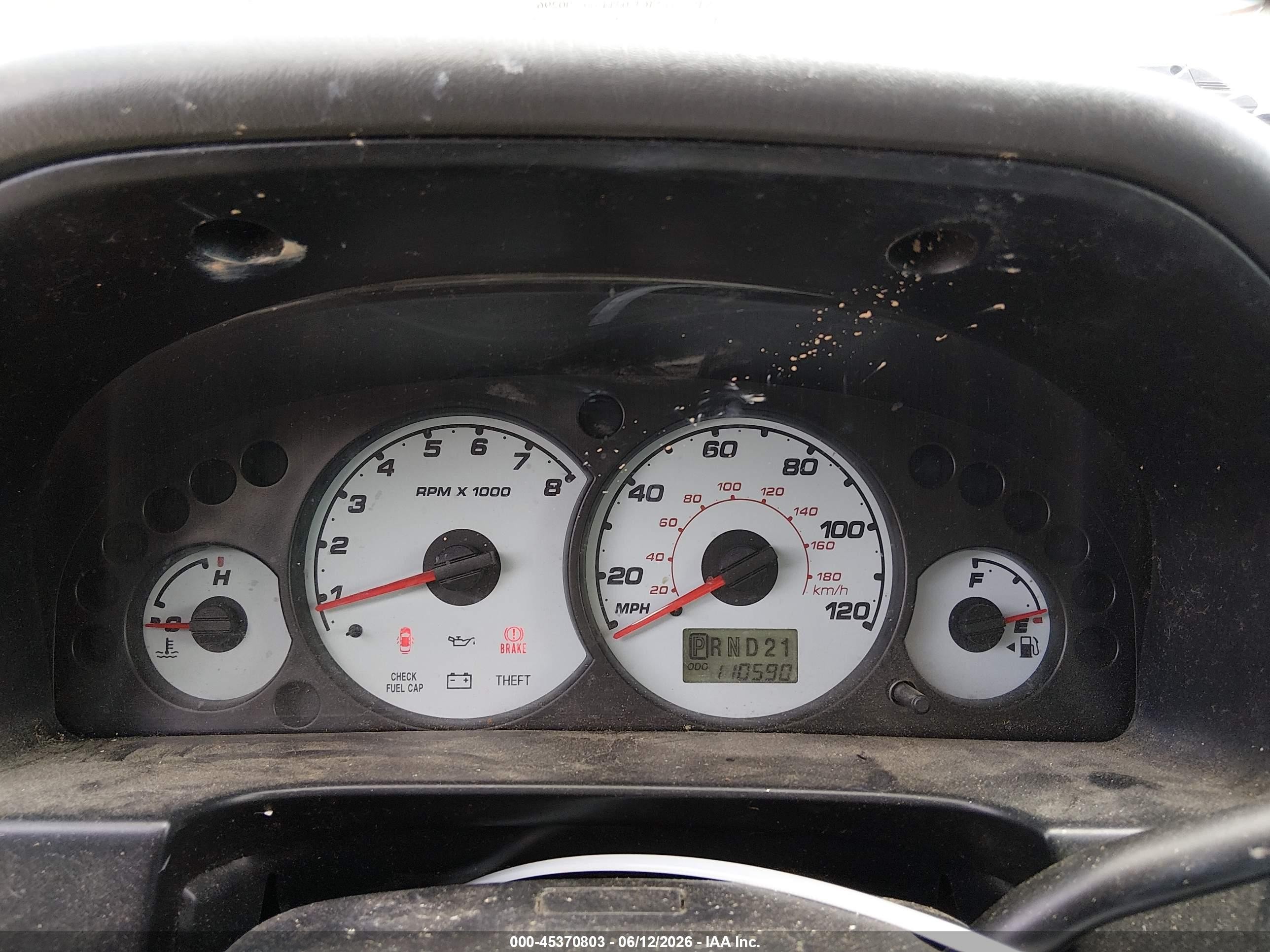 2004 Ford Escape Xlt White vin: 1FMCU03114DA00296