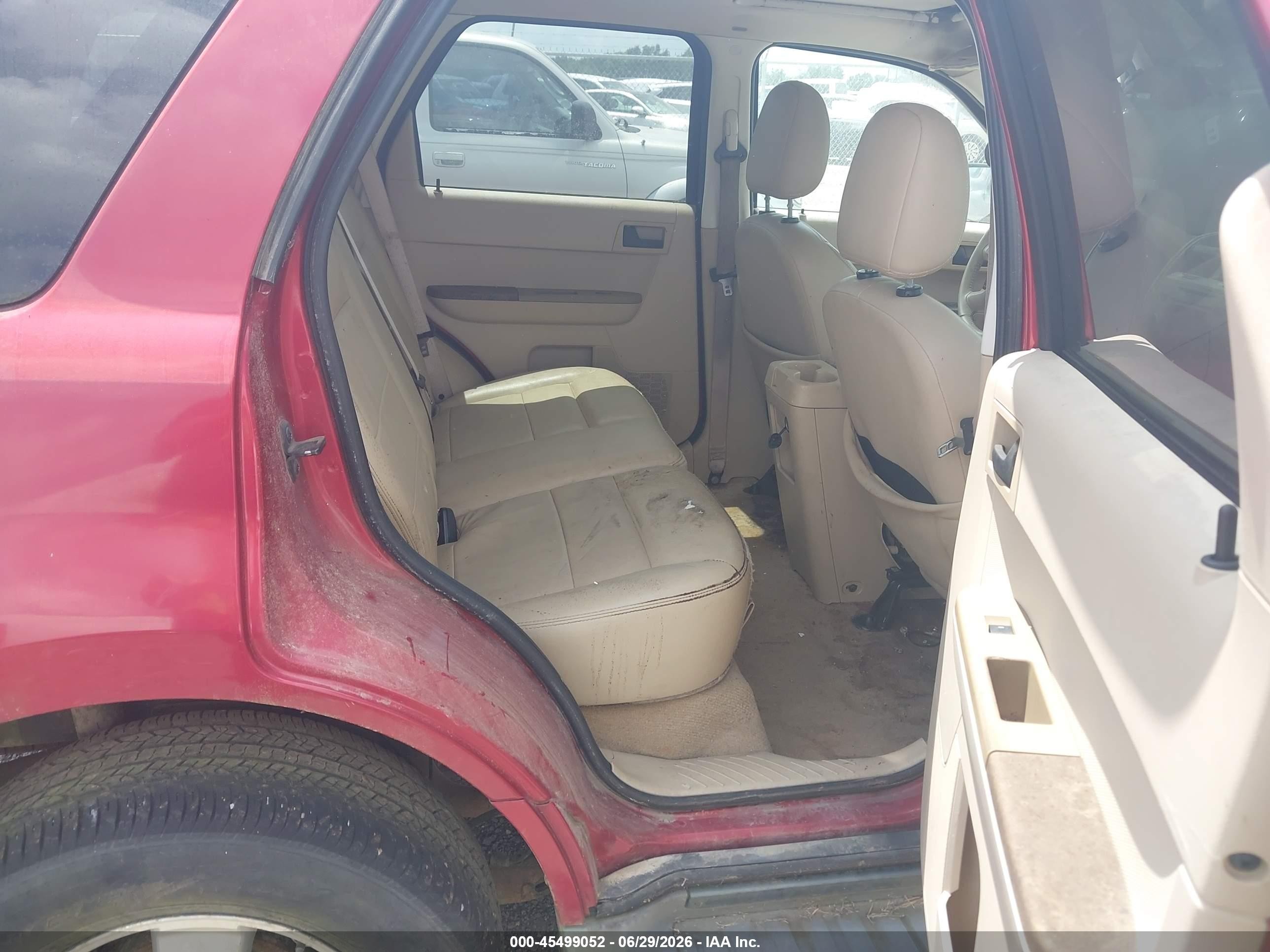 2008 Ford Escape Xlt Red vin: 1FMCU03118KA95413