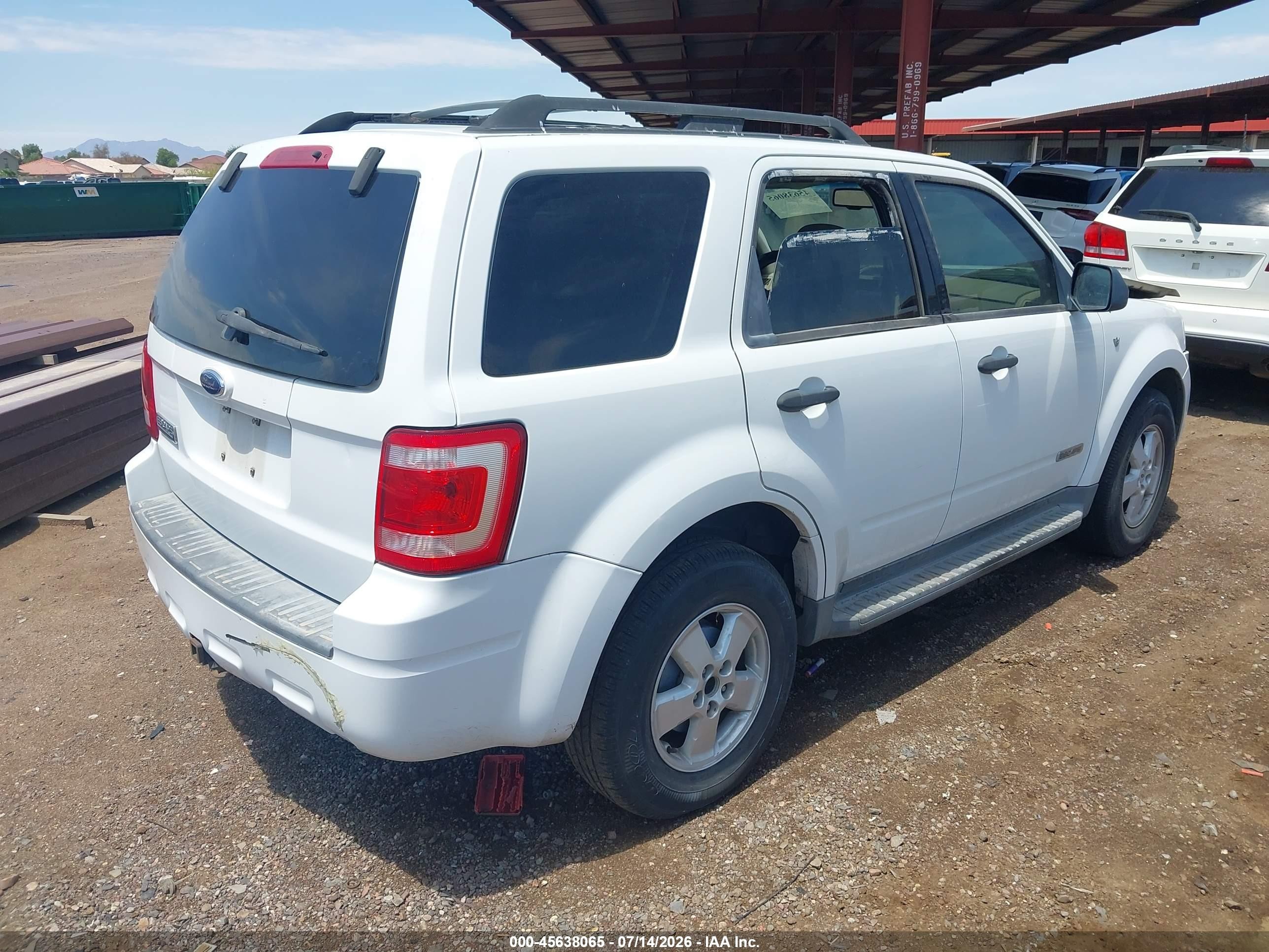 2008 Ford Escape Xlt White vin: 1FMCU03118KB91977