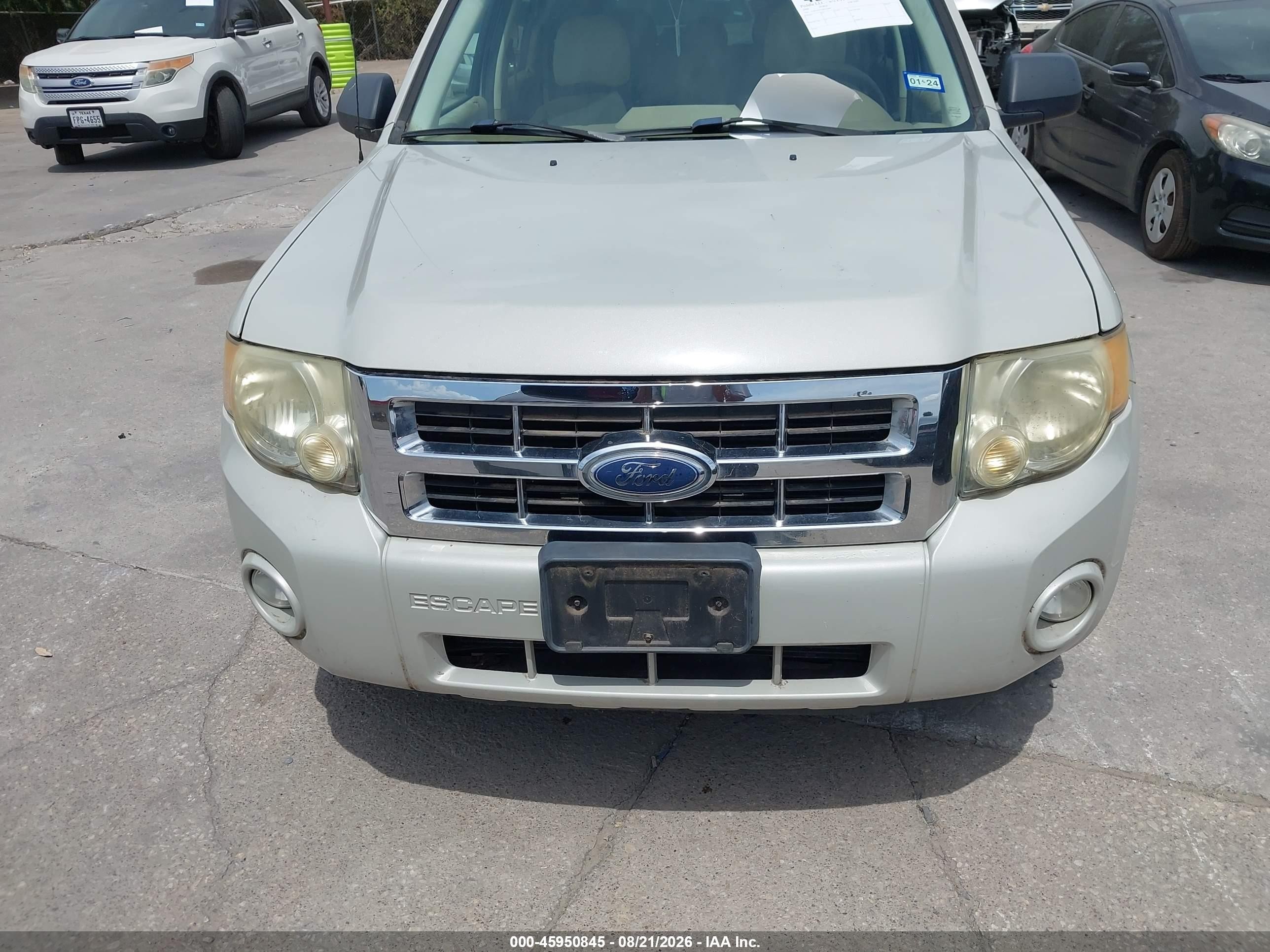 2008 Ford Escape Xlt Gray vin: 1FMCU03118KC00807